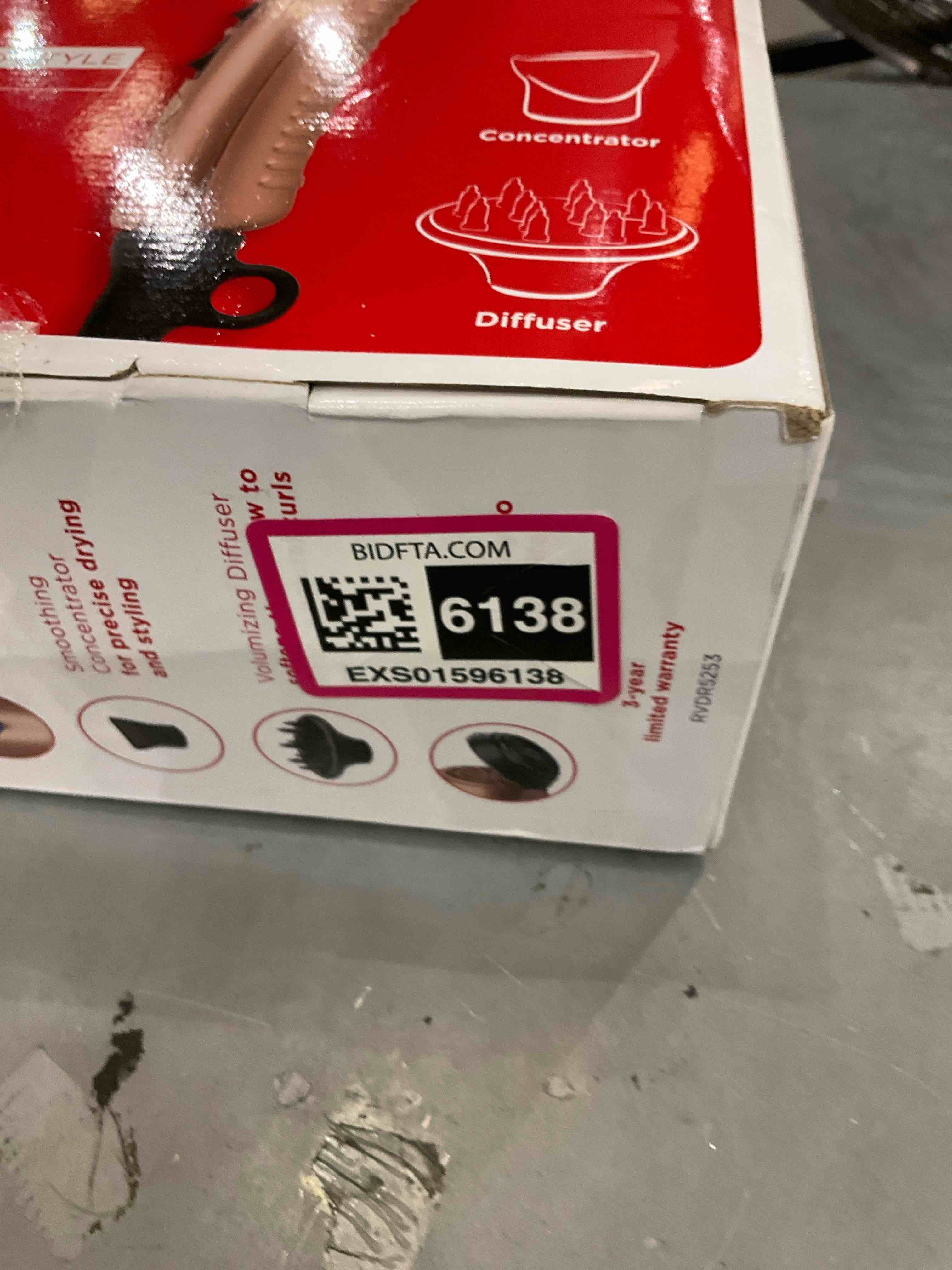 https://s3.amazonaws.com/lotting-images-prod/BargainHunt/EXS01596138_1719240410951.jpeg