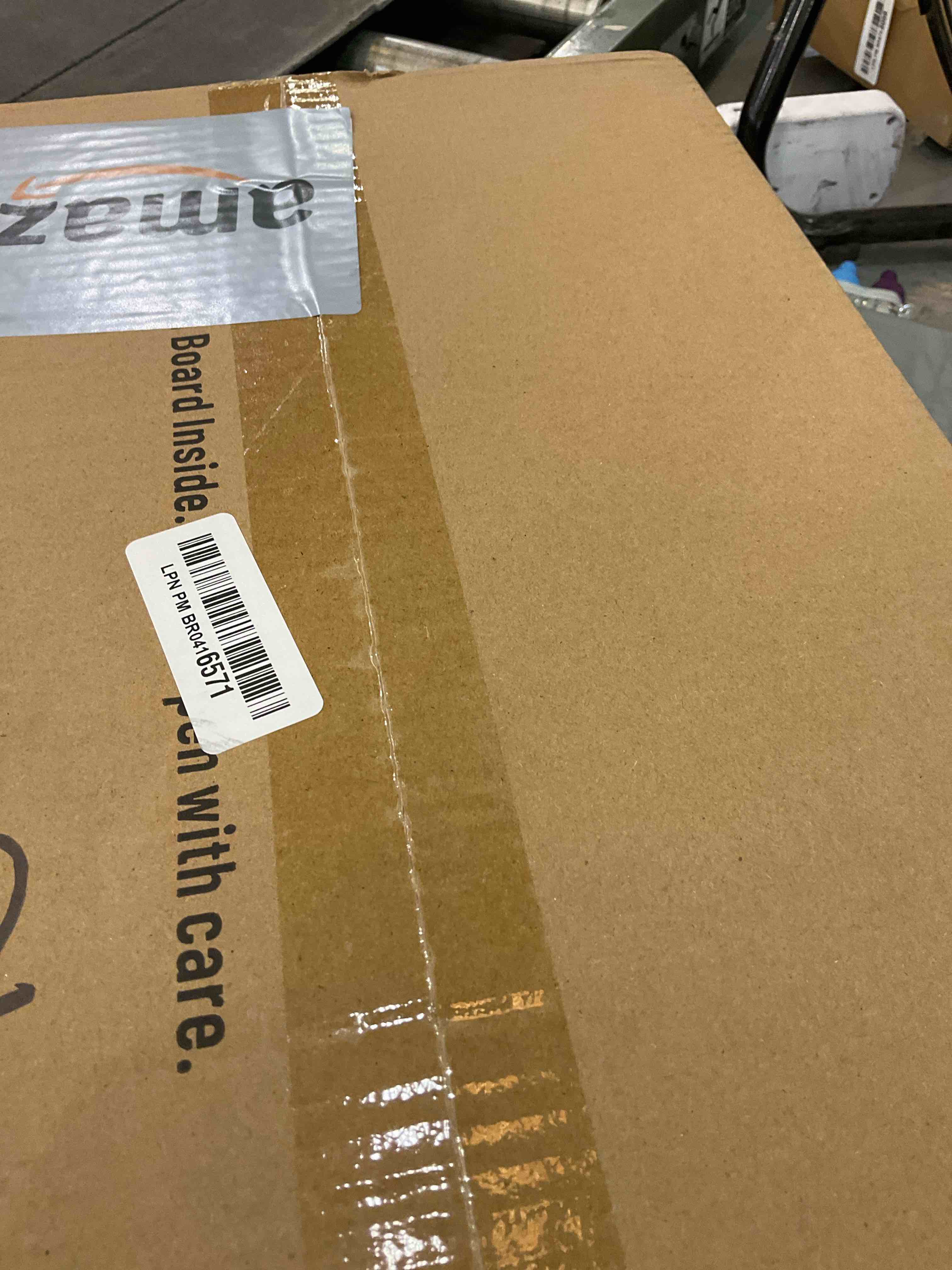 https://s3.amazonaws.com/lotting-images-prod/BargainHunt/EXS01596352_1719337421616.jpeg
