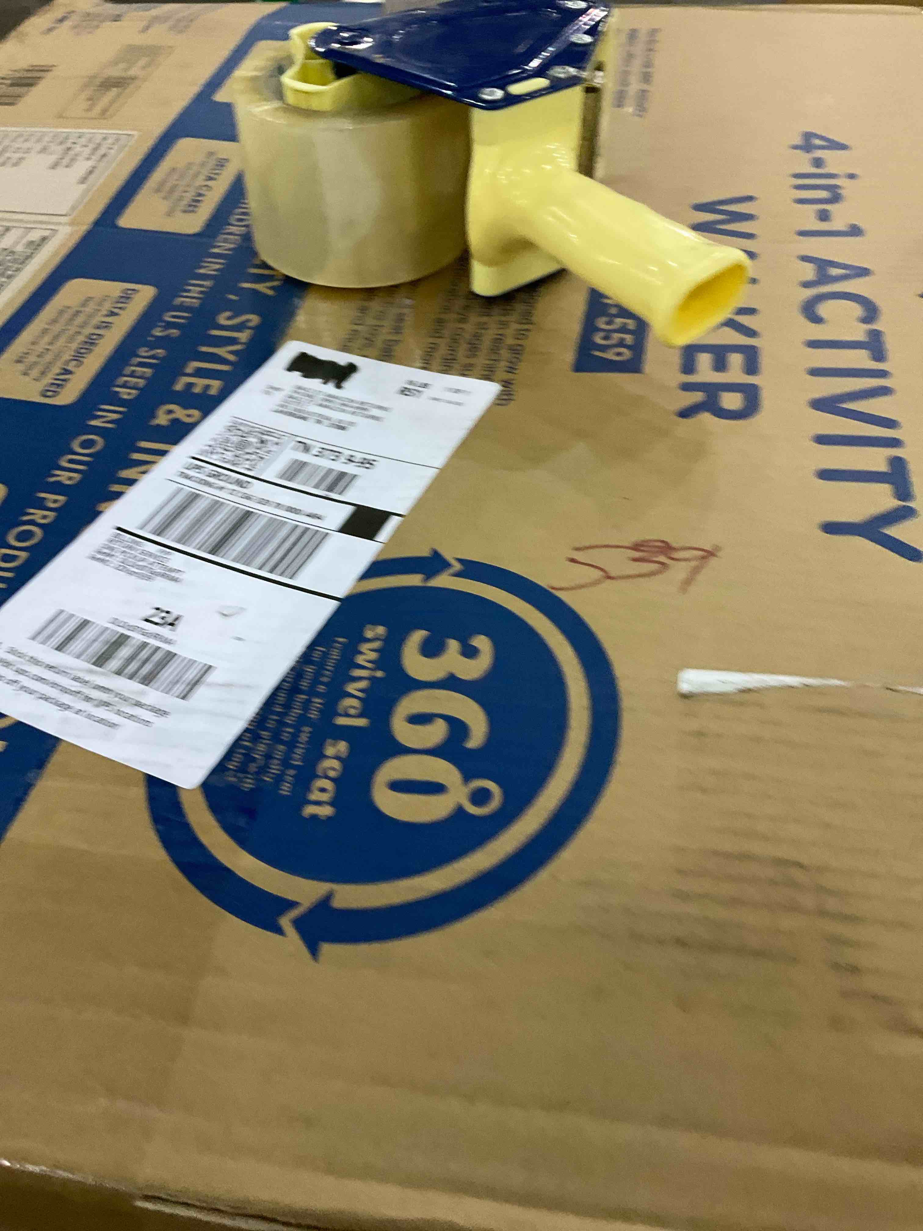 https://s3.amazonaws.com/lotting-images-prod/BargainHunt/EXS01596637_1719490665256.jpeg