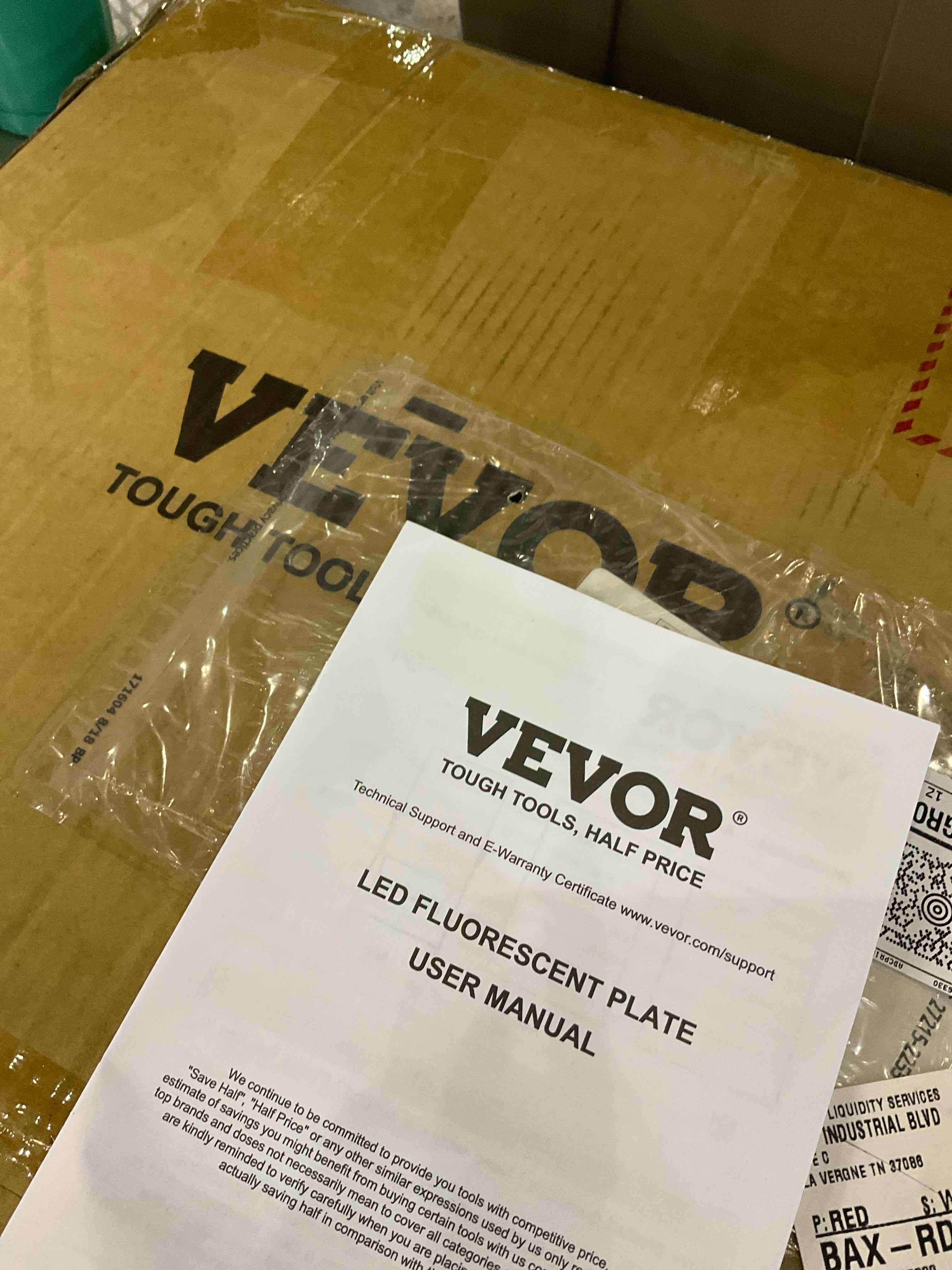 led fluorescent plate