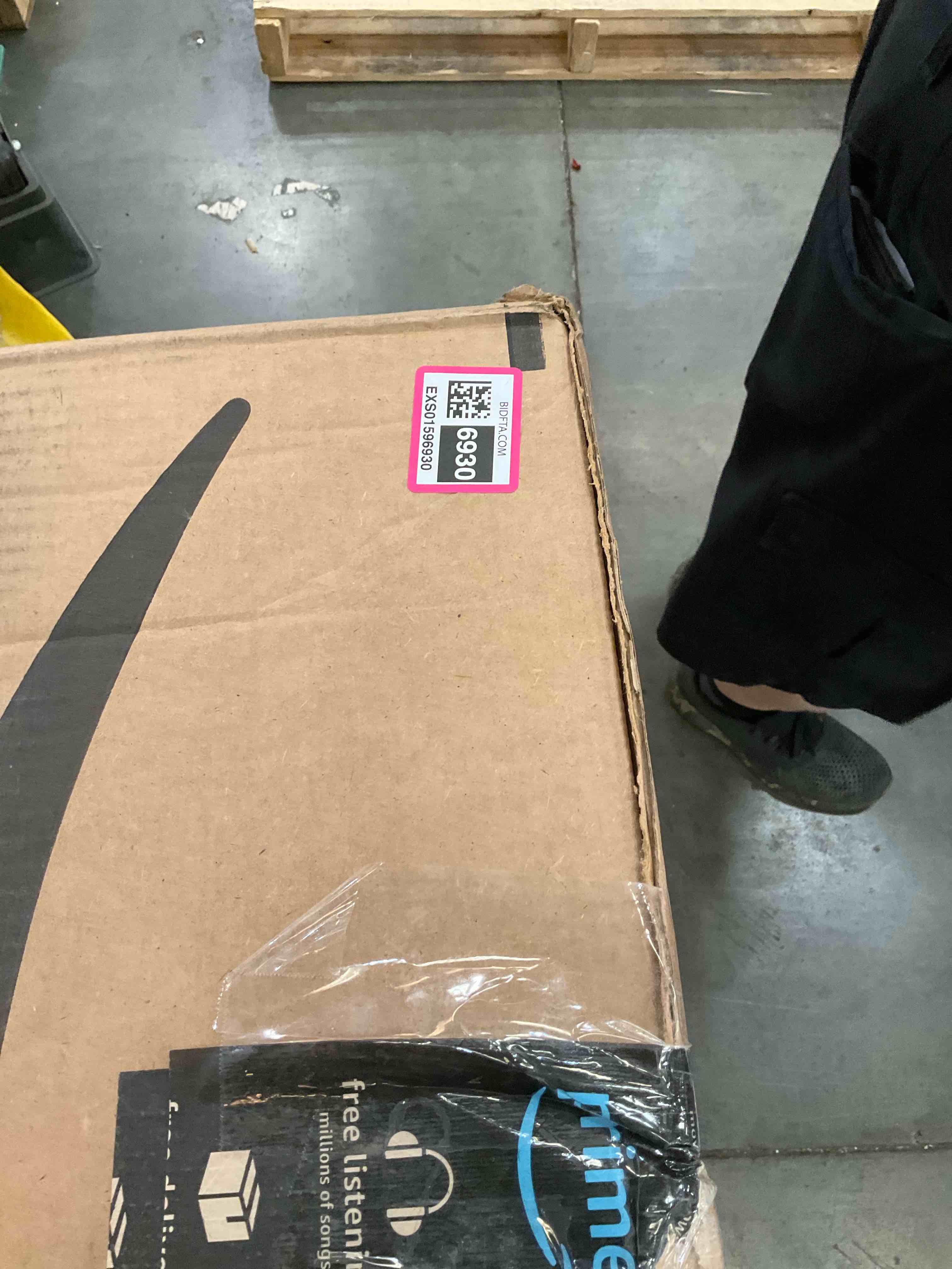 https://s3.amazonaws.com/lotting-images-prod/BargainHunt/EXS01596930_1719939435193.jpeg
