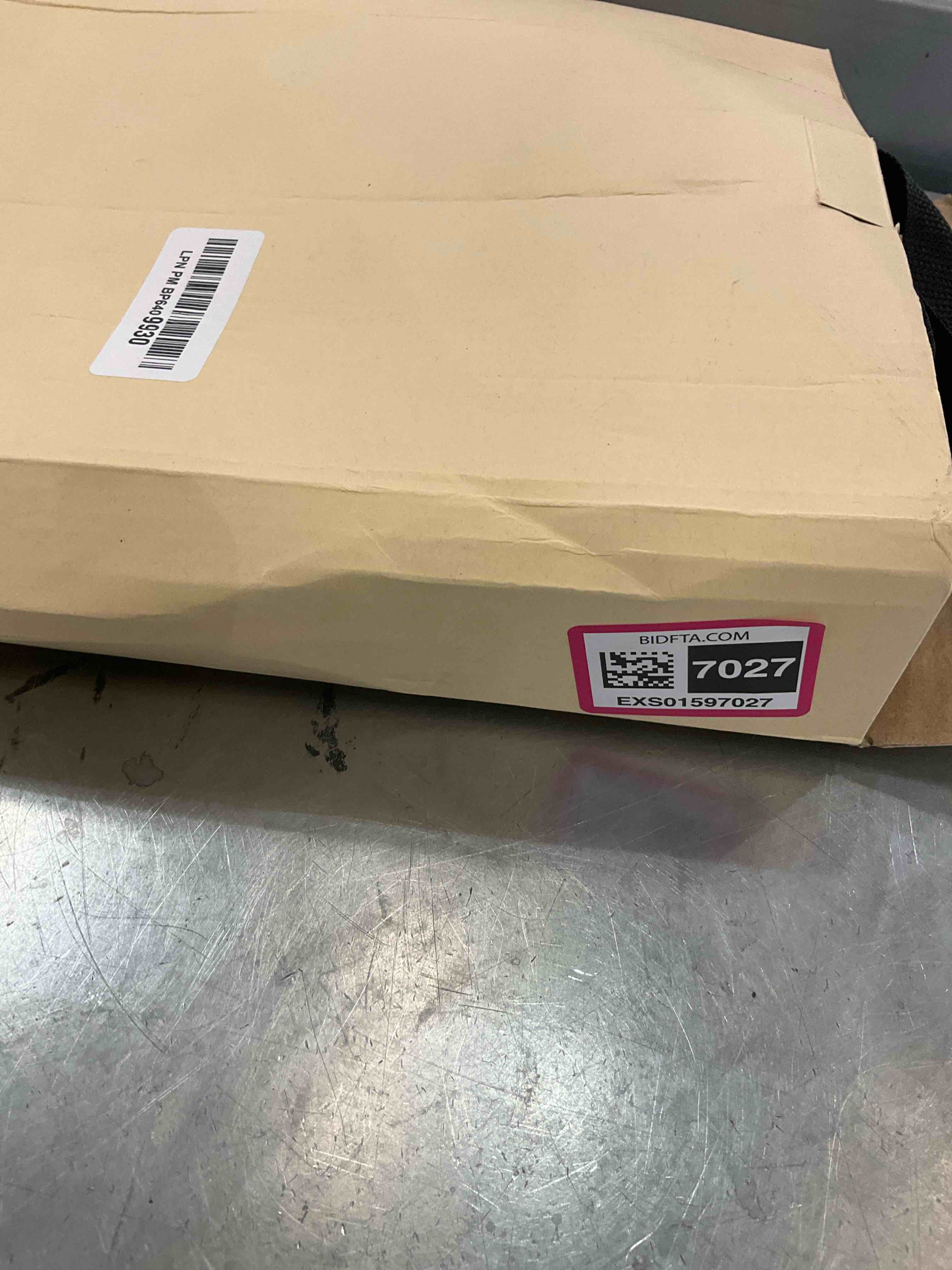 https://s3.amazonaws.com/lotting-images-prod/BargainHunt/EXS01597027_1719340799904.jpeg