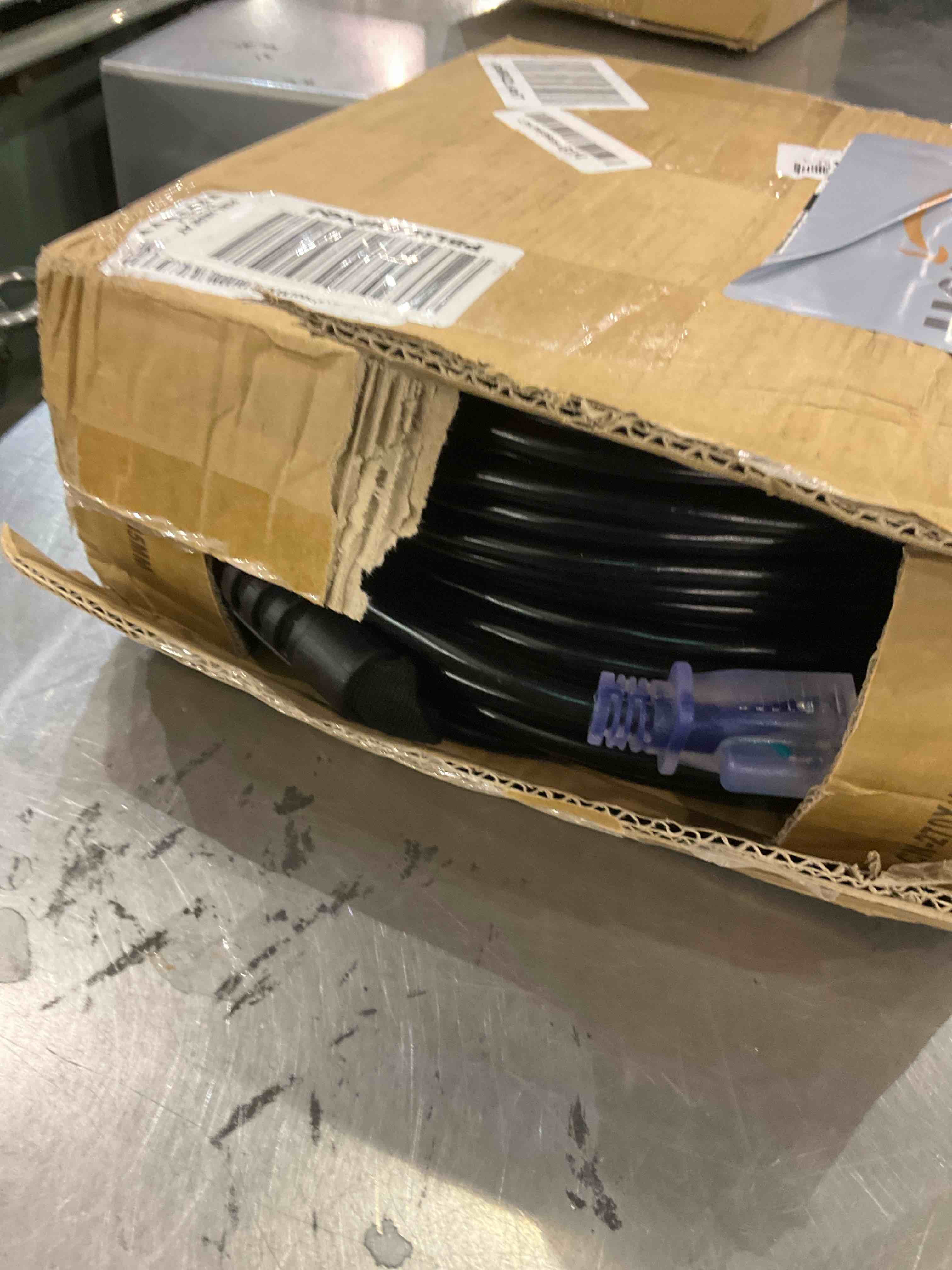 https://s3.amazonaws.com/lotting-images-prod/BargainHunt/EXS01597051_1719401742584.jpeg
