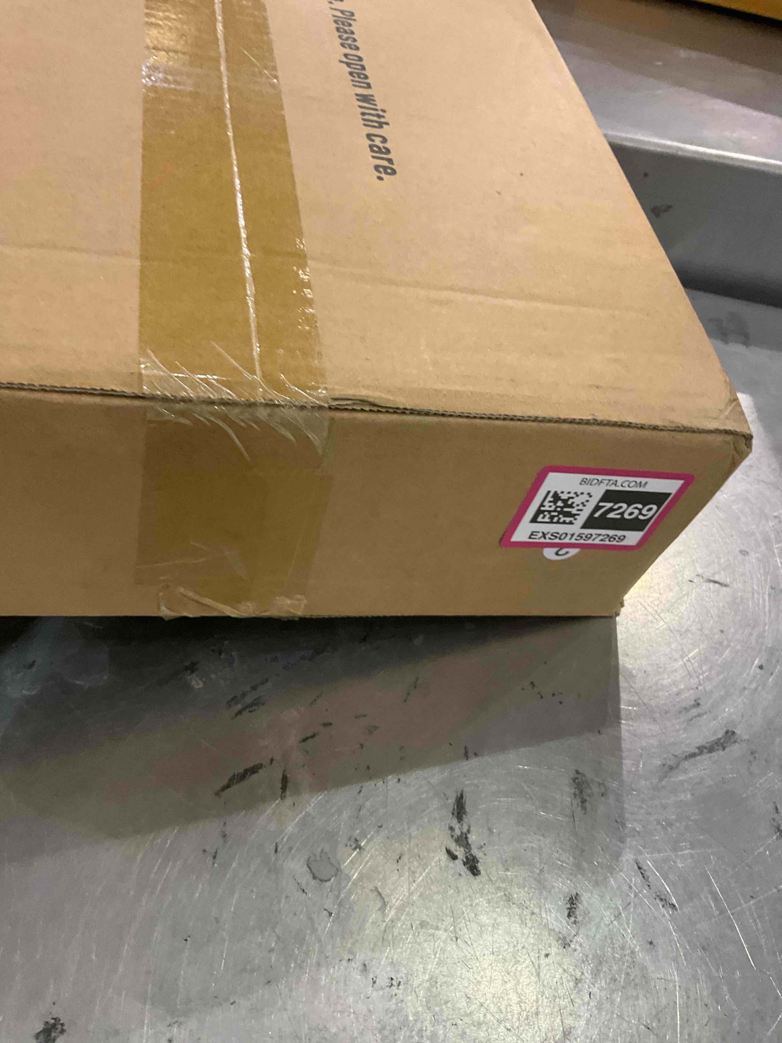 https://s3.amazonaws.com/lotting-images-prod/BargainHunt/EXS01597269_1719495507074.jpeg