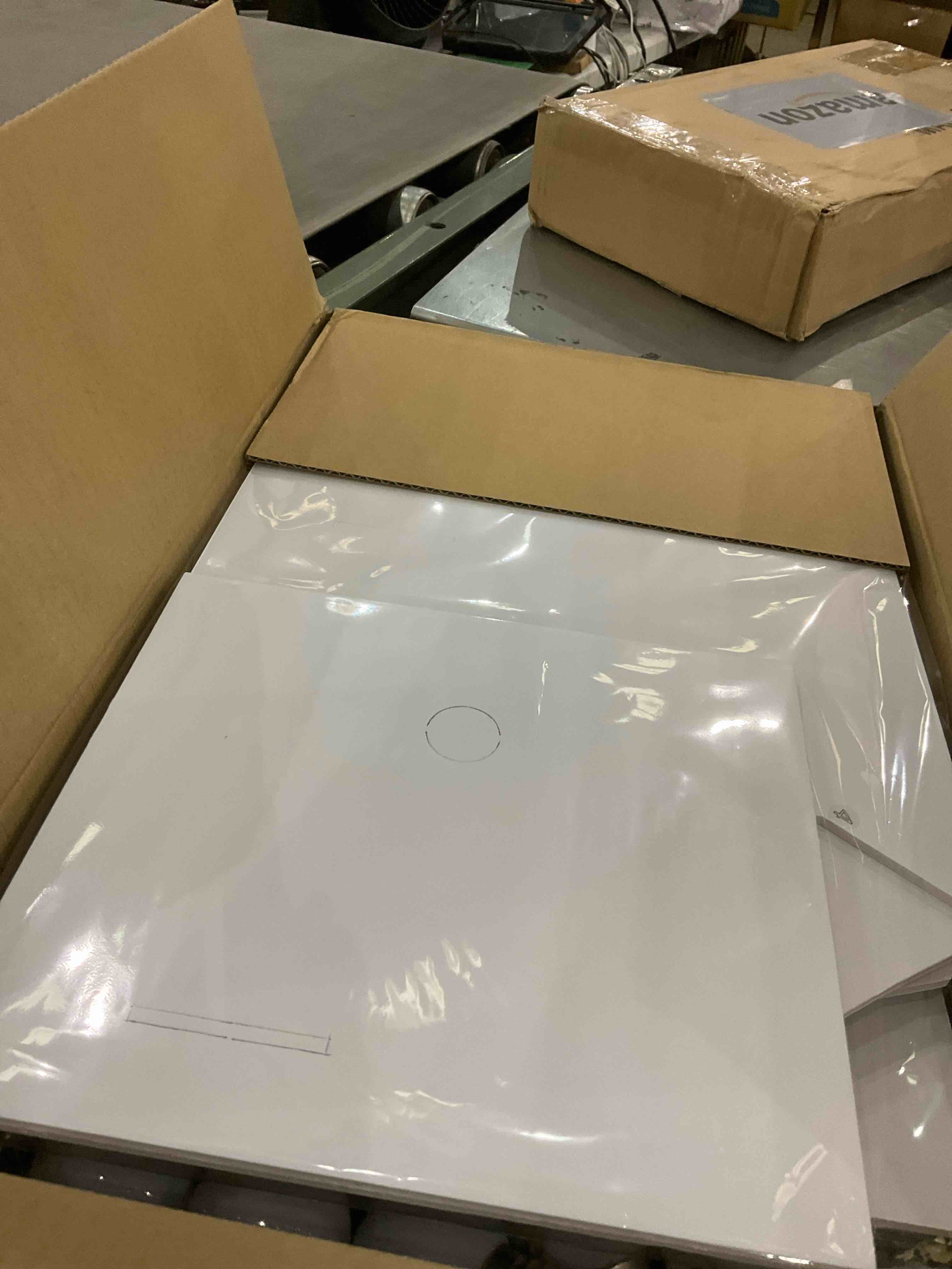 https://s3.amazonaws.com/lotting-images-prod/BargainHunt/EXS01597269_1719495522124.jpeg