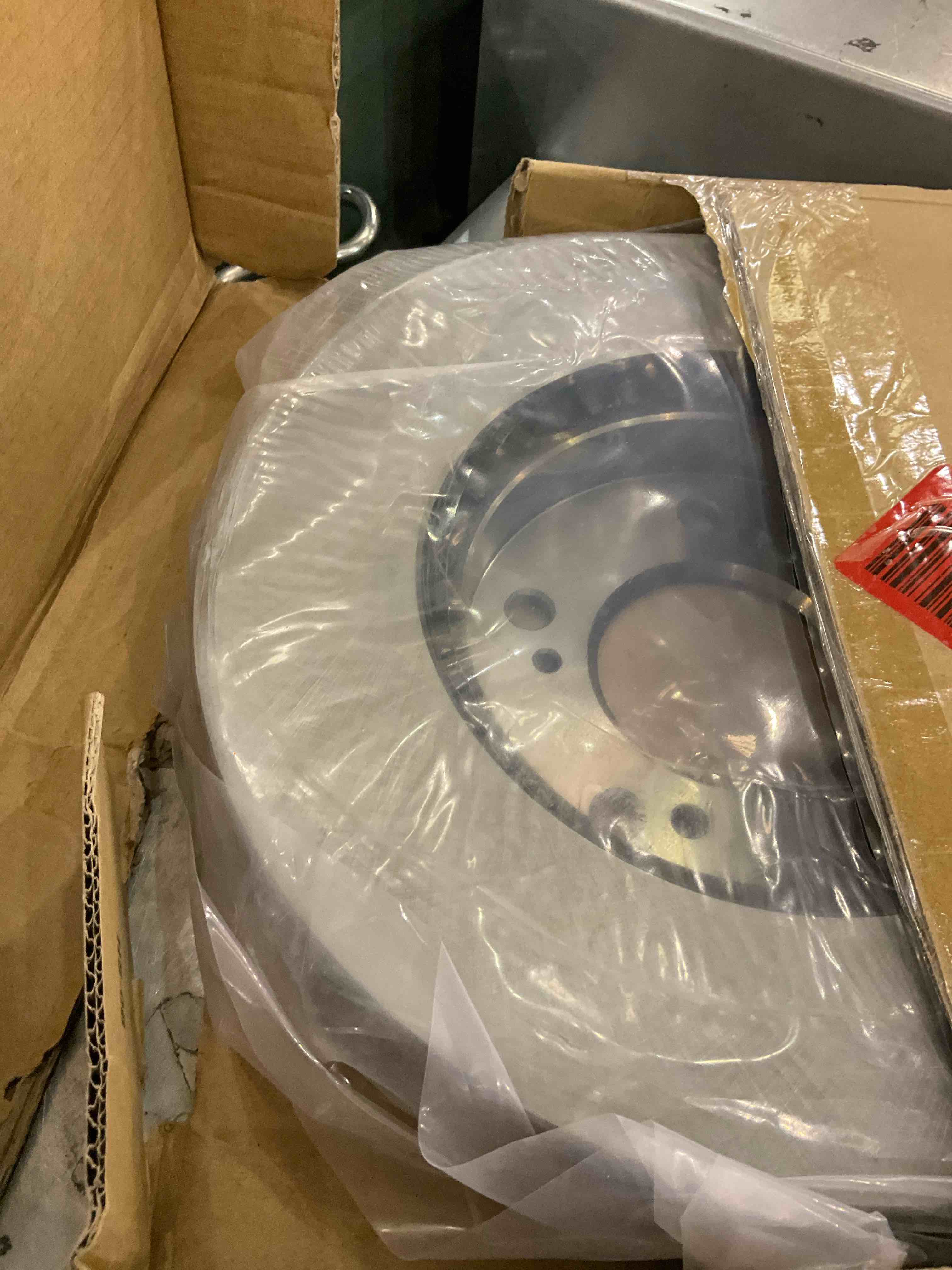 https://s3.amazonaws.com/lotting-images-prod/BargainHunt/EXS01597410_1719578263155.jpeg