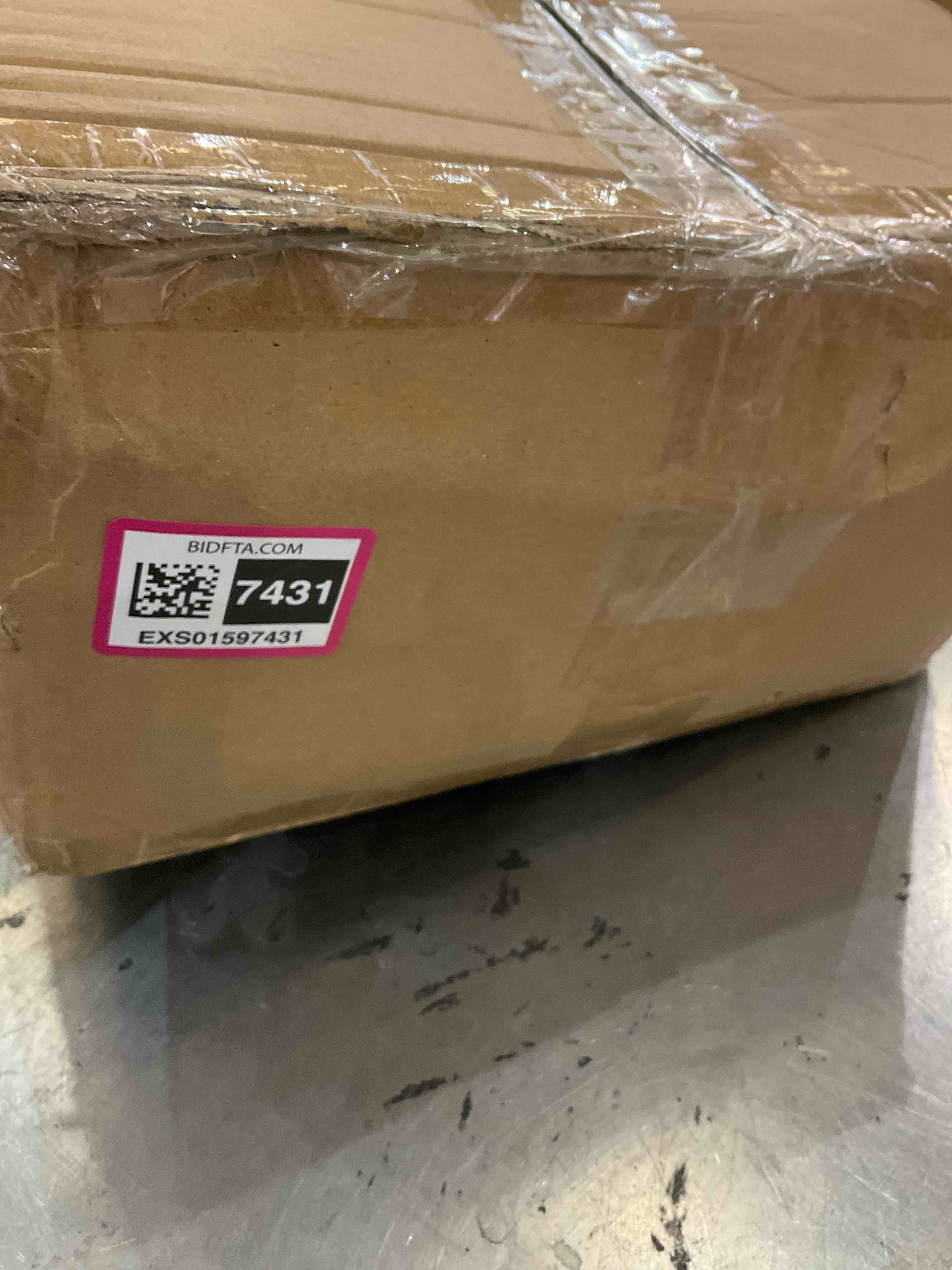 https://s3.amazonaws.com/lotting-images-prod/BargainHunt/EXS01597431_1719584009039.jpeg
