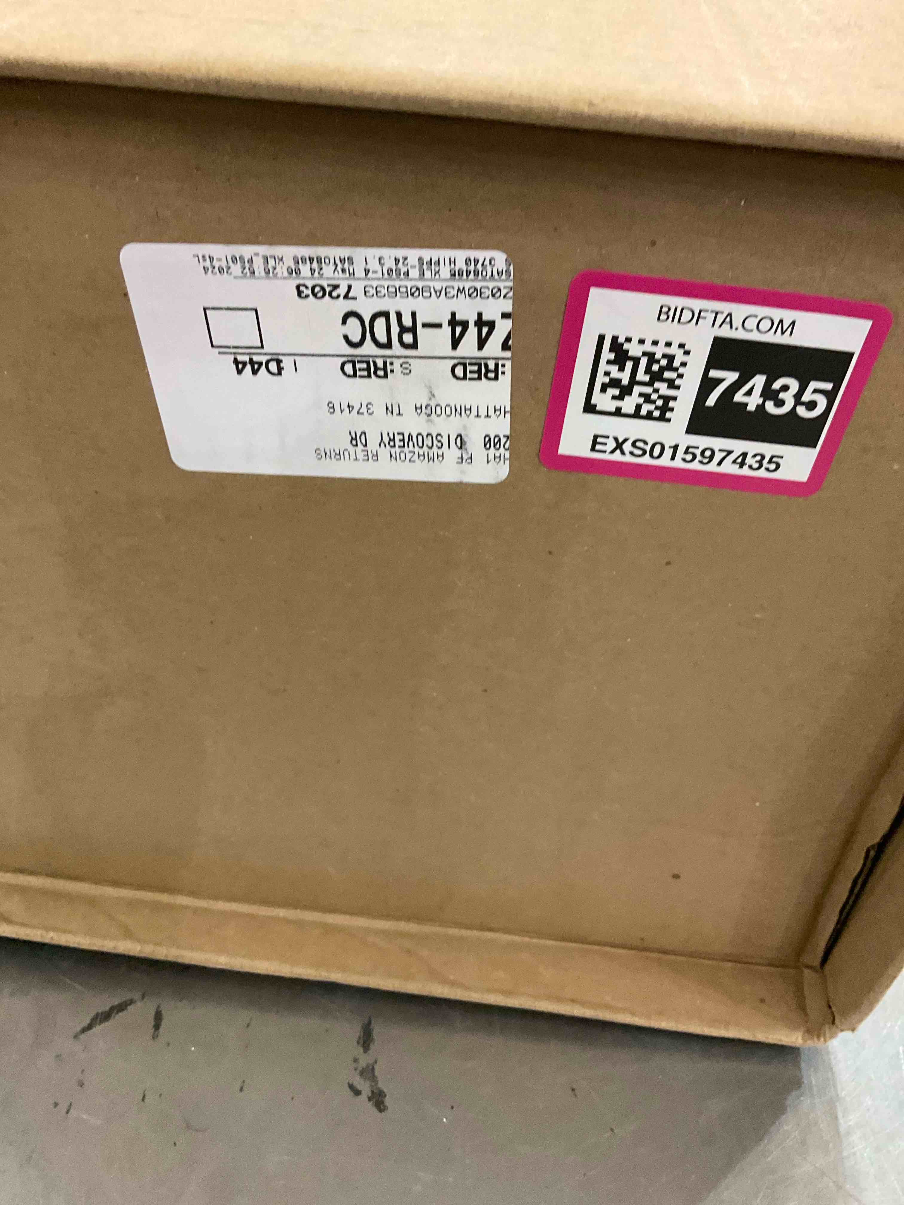 https://s3.amazonaws.com/lotting-images-prod/BargainHunt/EXS01597435_1719584301661.jpeg