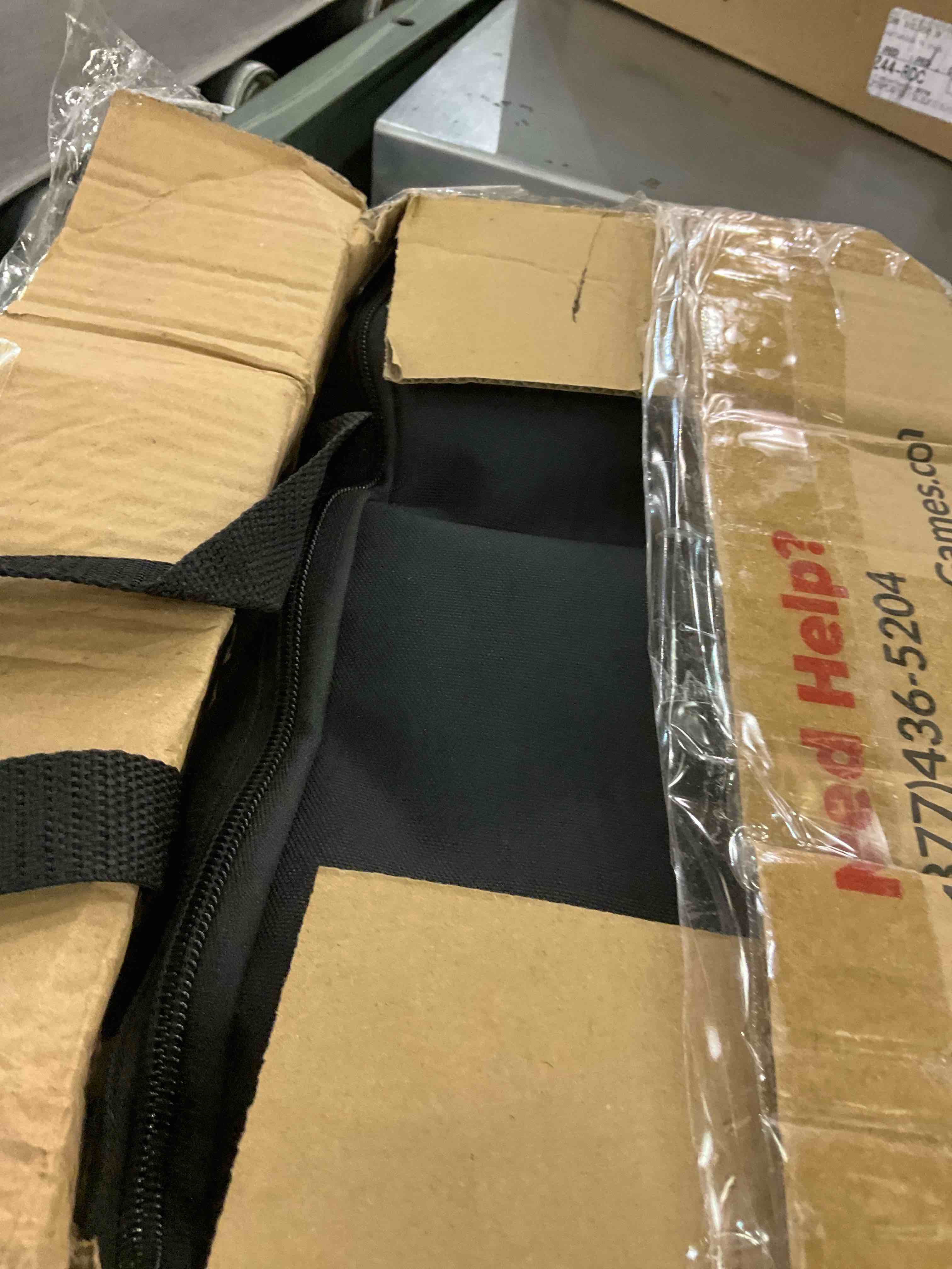 https://s3.amazonaws.com/lotting-images-prod/BargainHunt/EXS01597459_1719834974409.jpeg