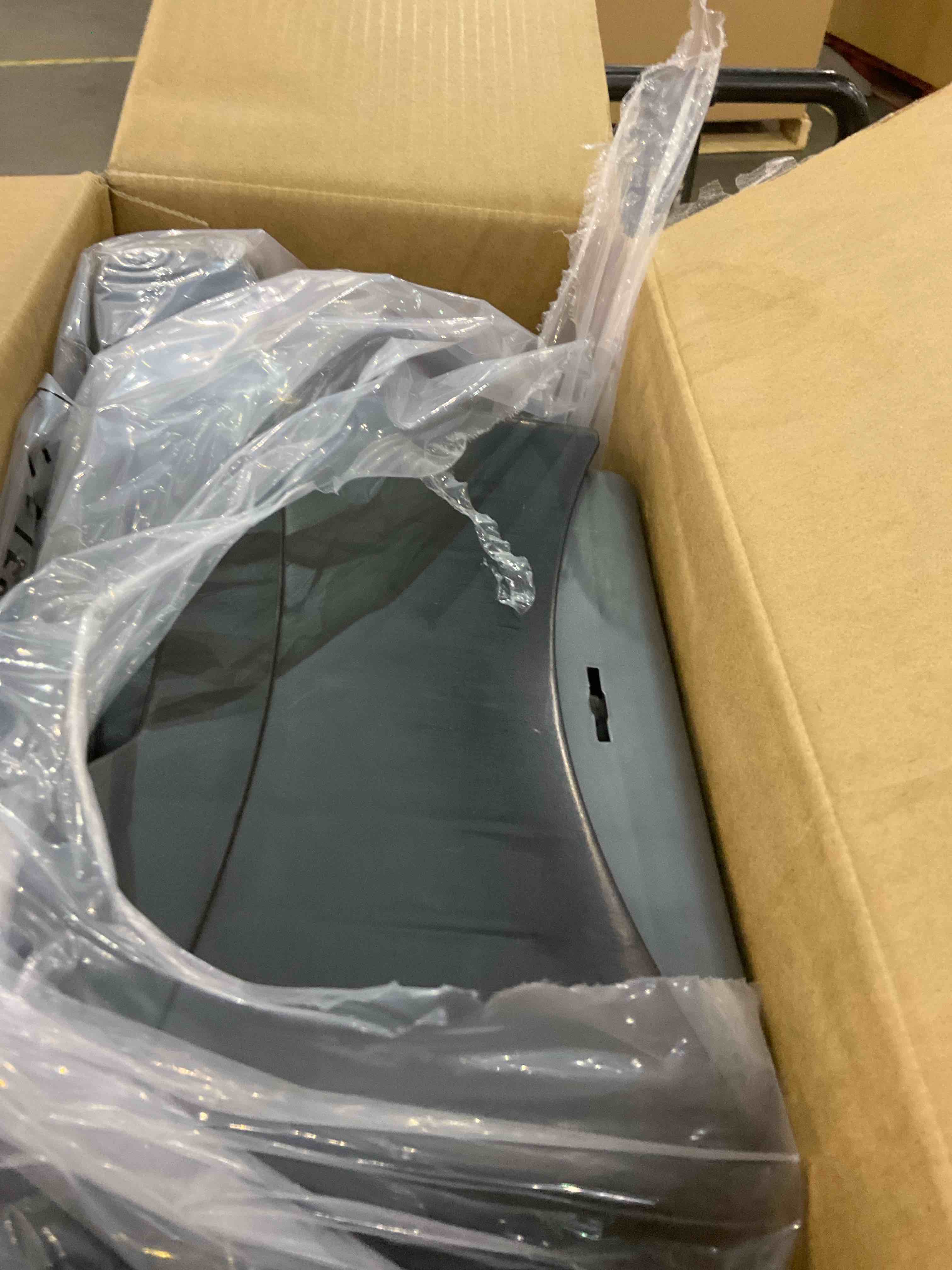 https://s3.amazonaws.com/lotting-images-prod/BargainHunt/EXS01597513_1723205066649.jpeg