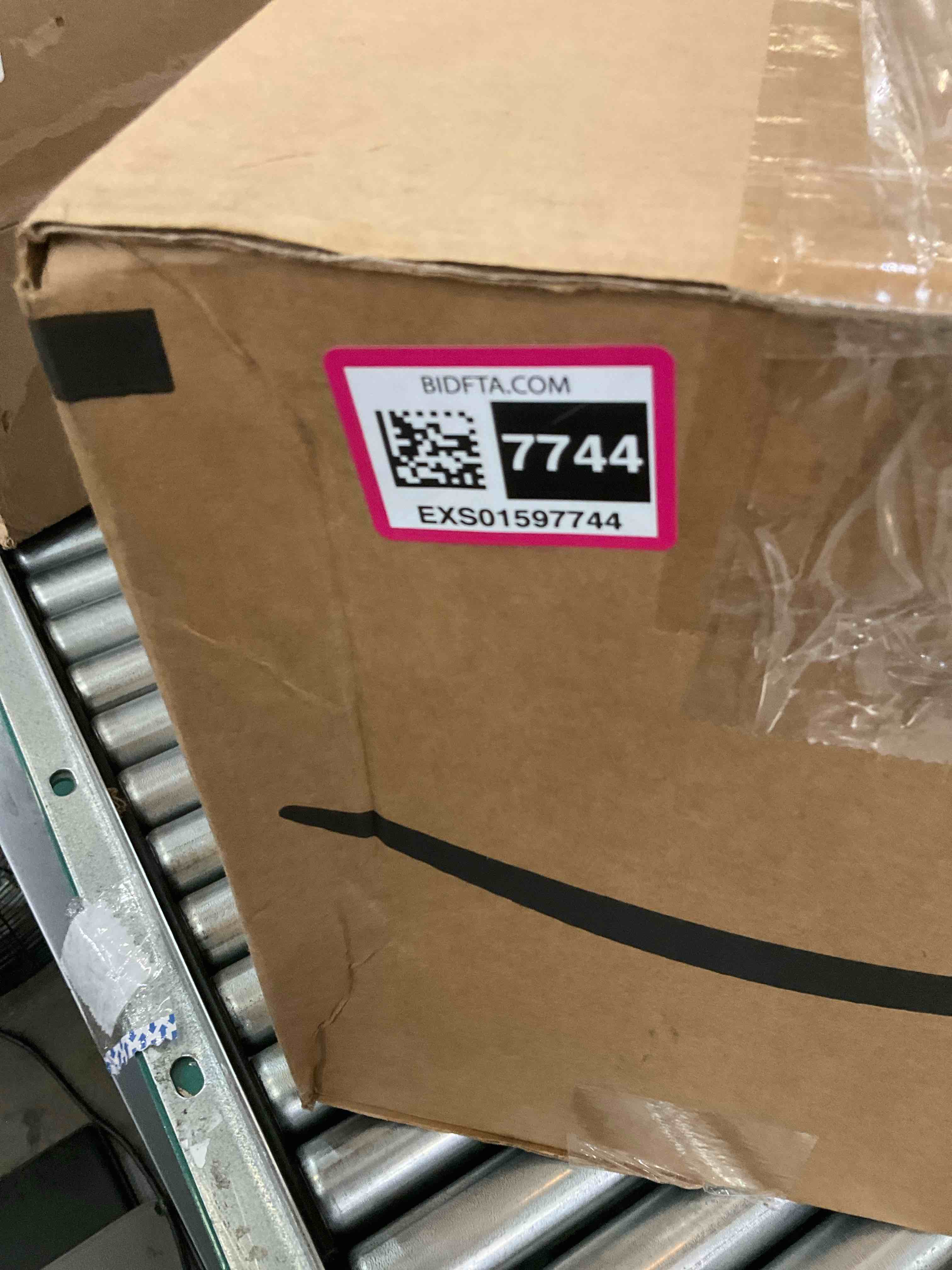 https://s3.amazonaws.com/lotting-images-prod/BargainHunt/EXS01597744_1723488538451.jpeg