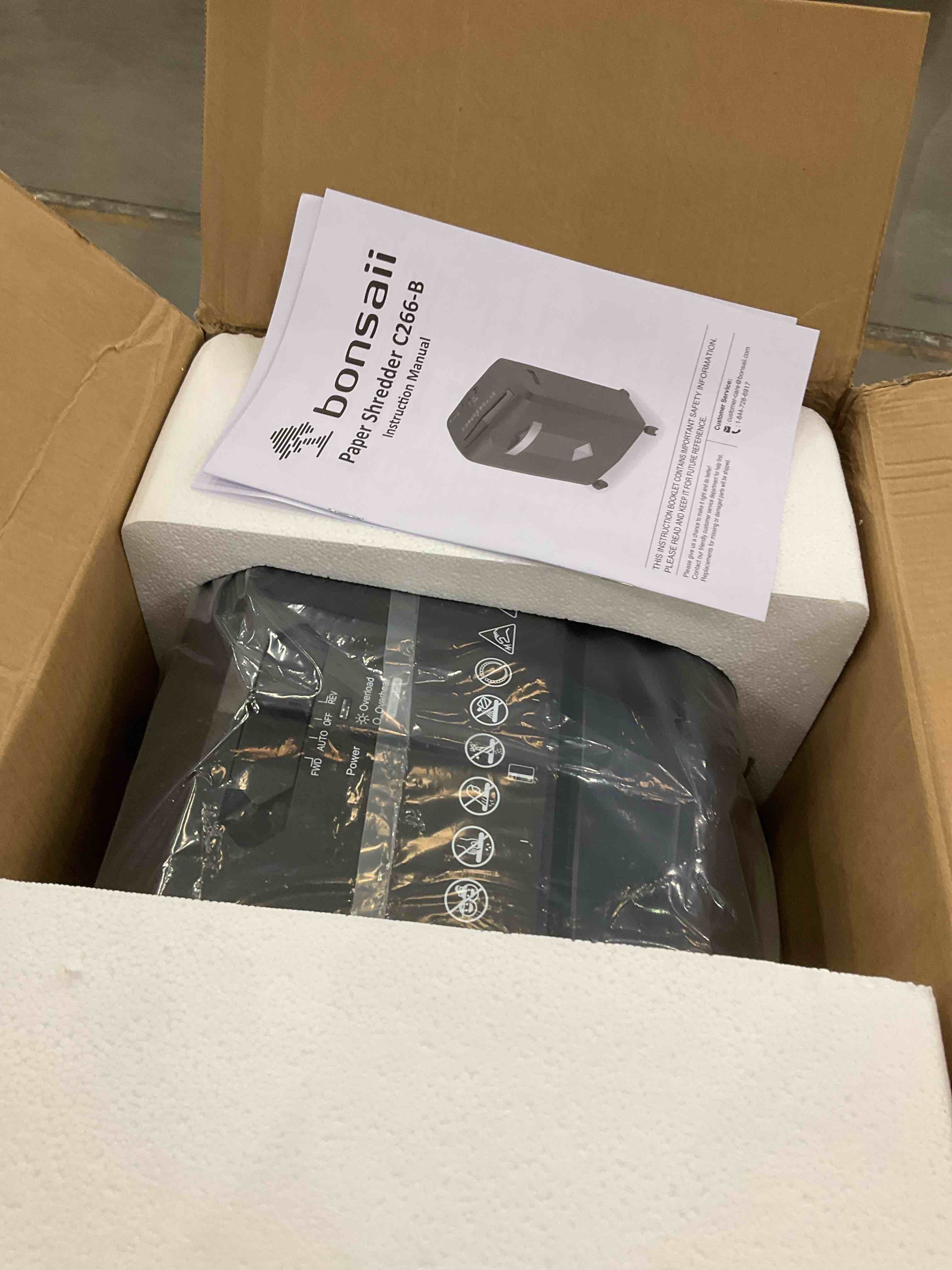 https://s3.amazonaws.com/lotting-images-prod/BargainHunt/EXS01597921_1723568840522.jpeg