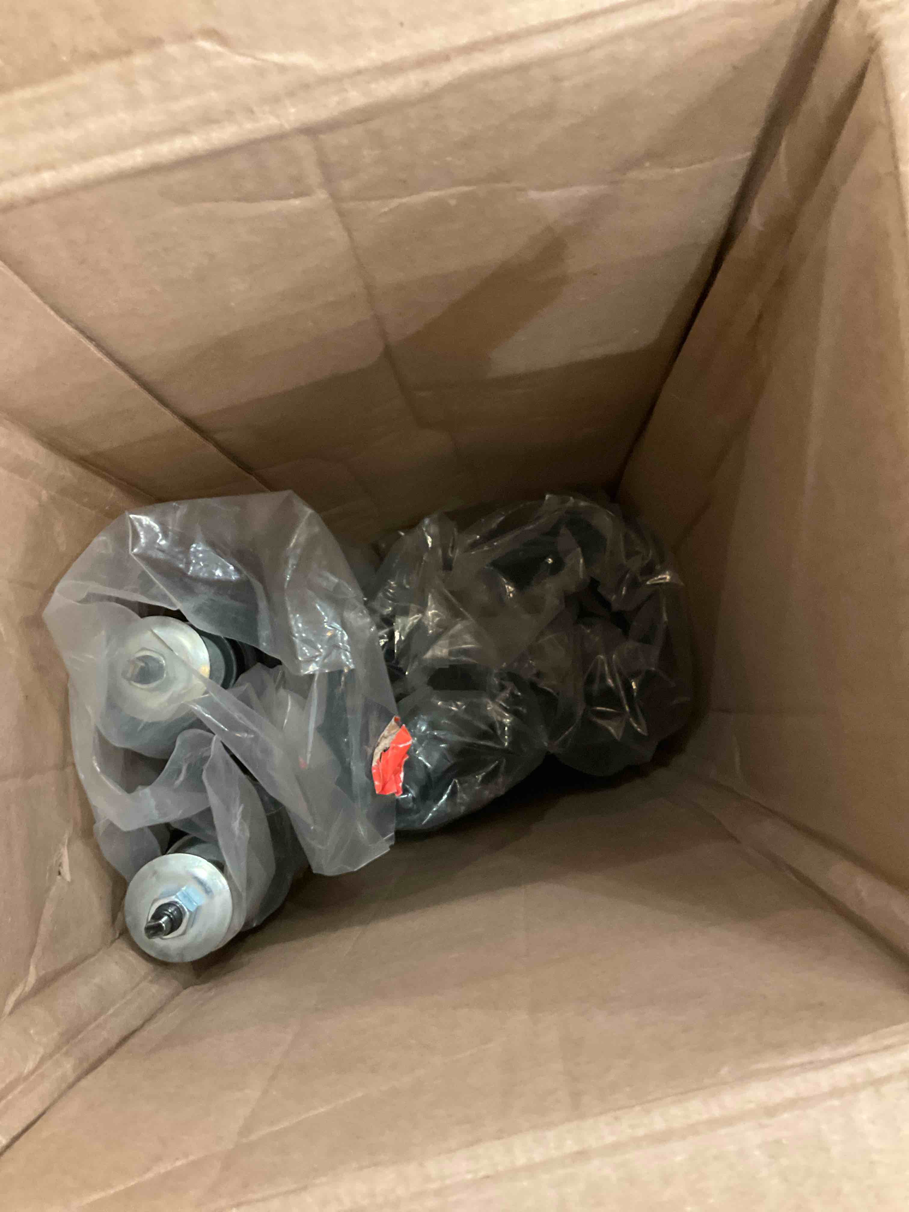 https://s3.amazonaws.com/lotting-images-prod/BargainHunt/EXS01597925_1723569142935.jpeg