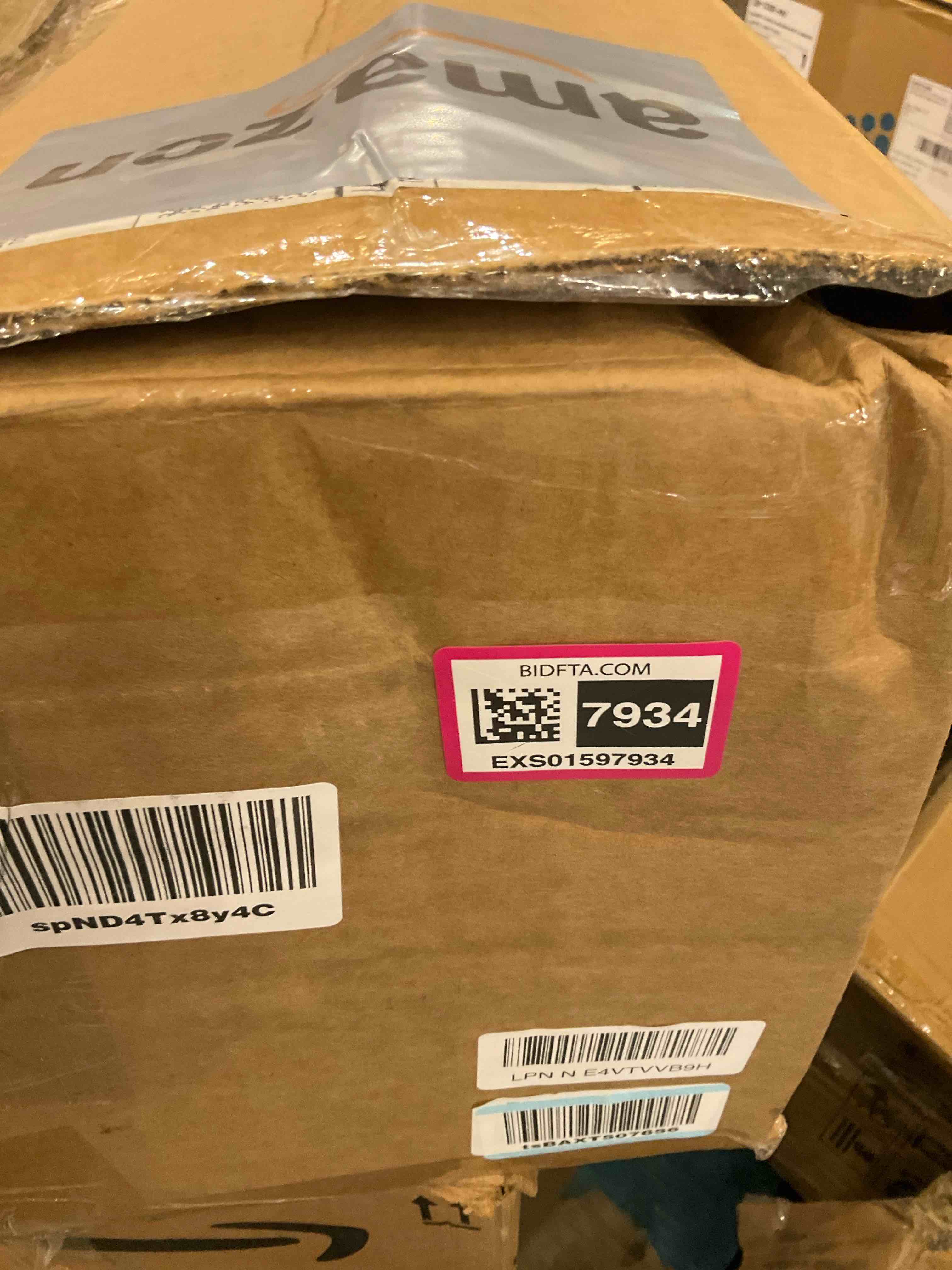 https://s3.amazonaws.com/lotting-images-prod/BargainHunt/EXS01597934_1723570140000.jpeg