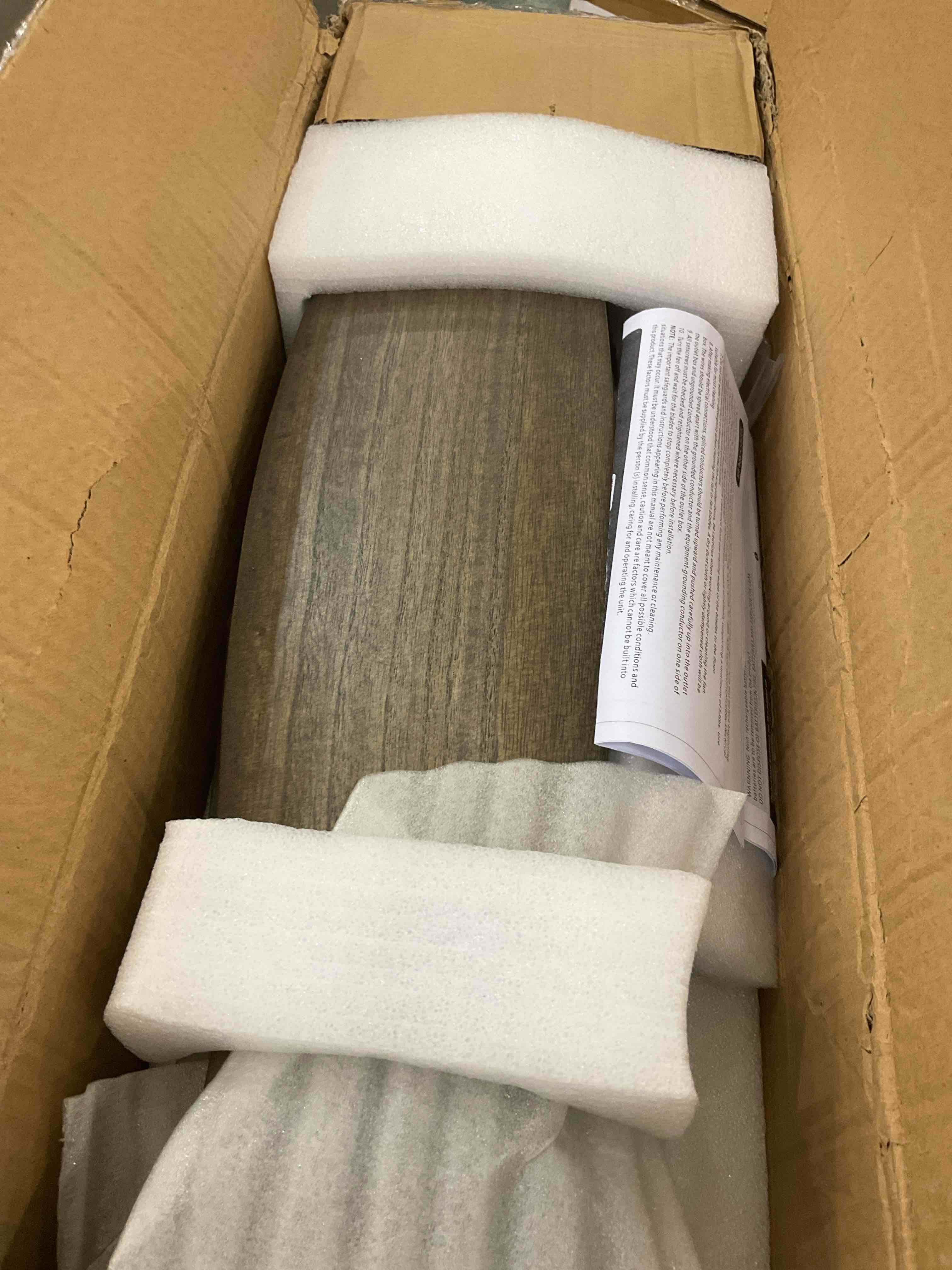 https://s3.amazonaws.com/lotting-images-prod/BargainHunt/EXS01597936_1723569990558.jpeg