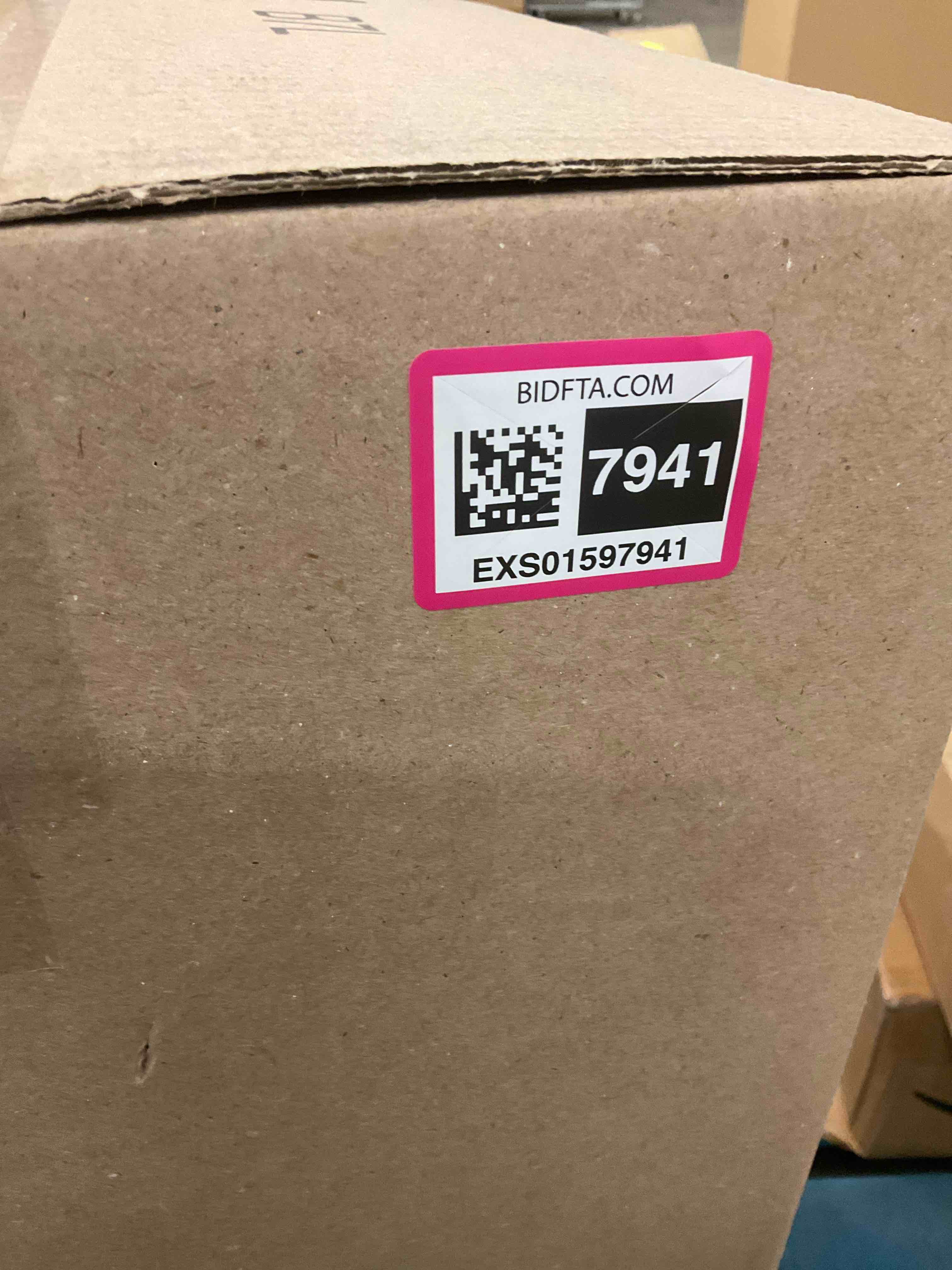 https://s3.amazonaws.com/lotting-images-prod/BargainHunt/EXS01597941_1723570833745.jpeg