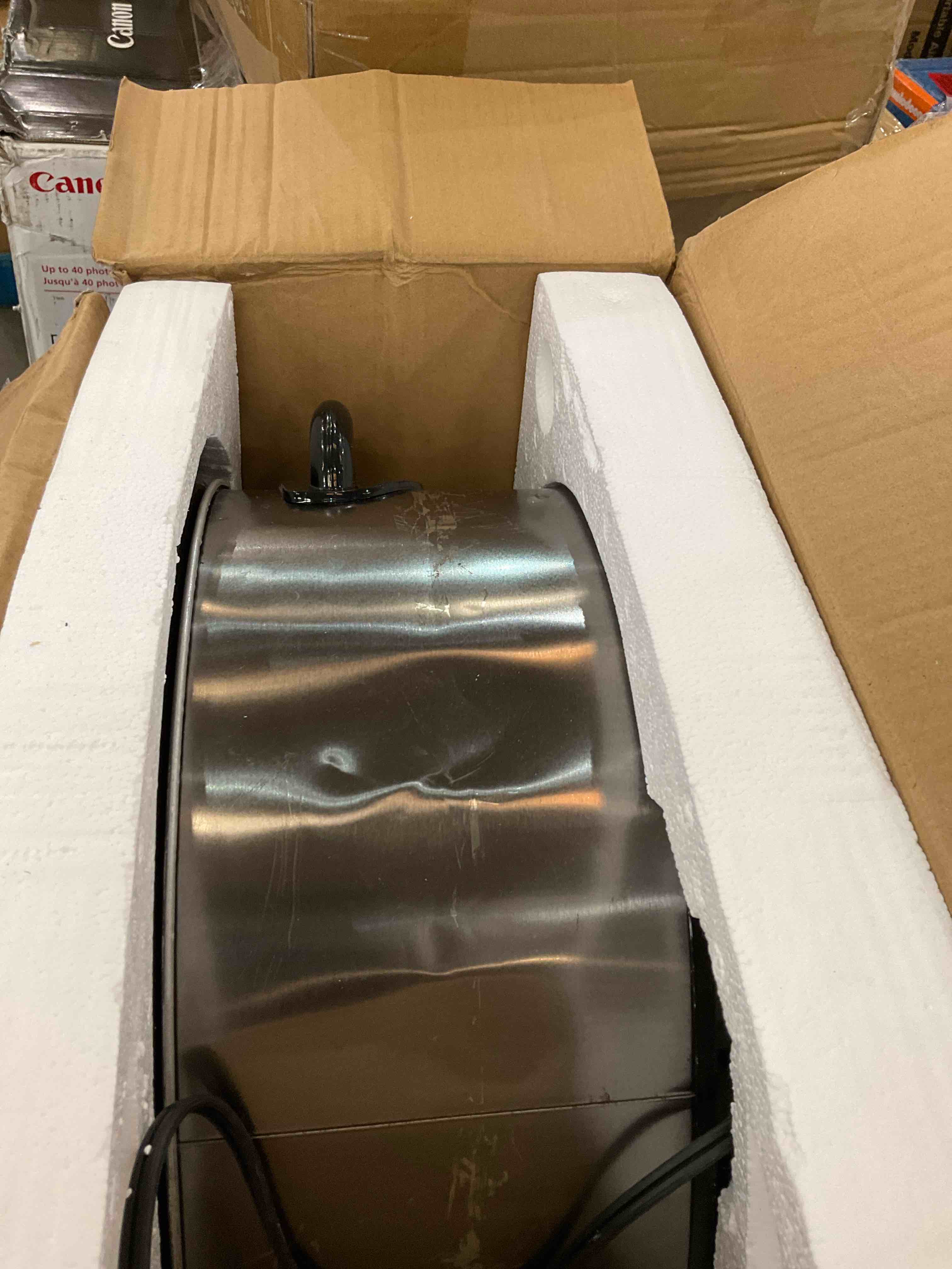 https://s3.amazonaws.com/lotting-images-prod/BargainHunt/EXS01597962_1723575362118.jpeg