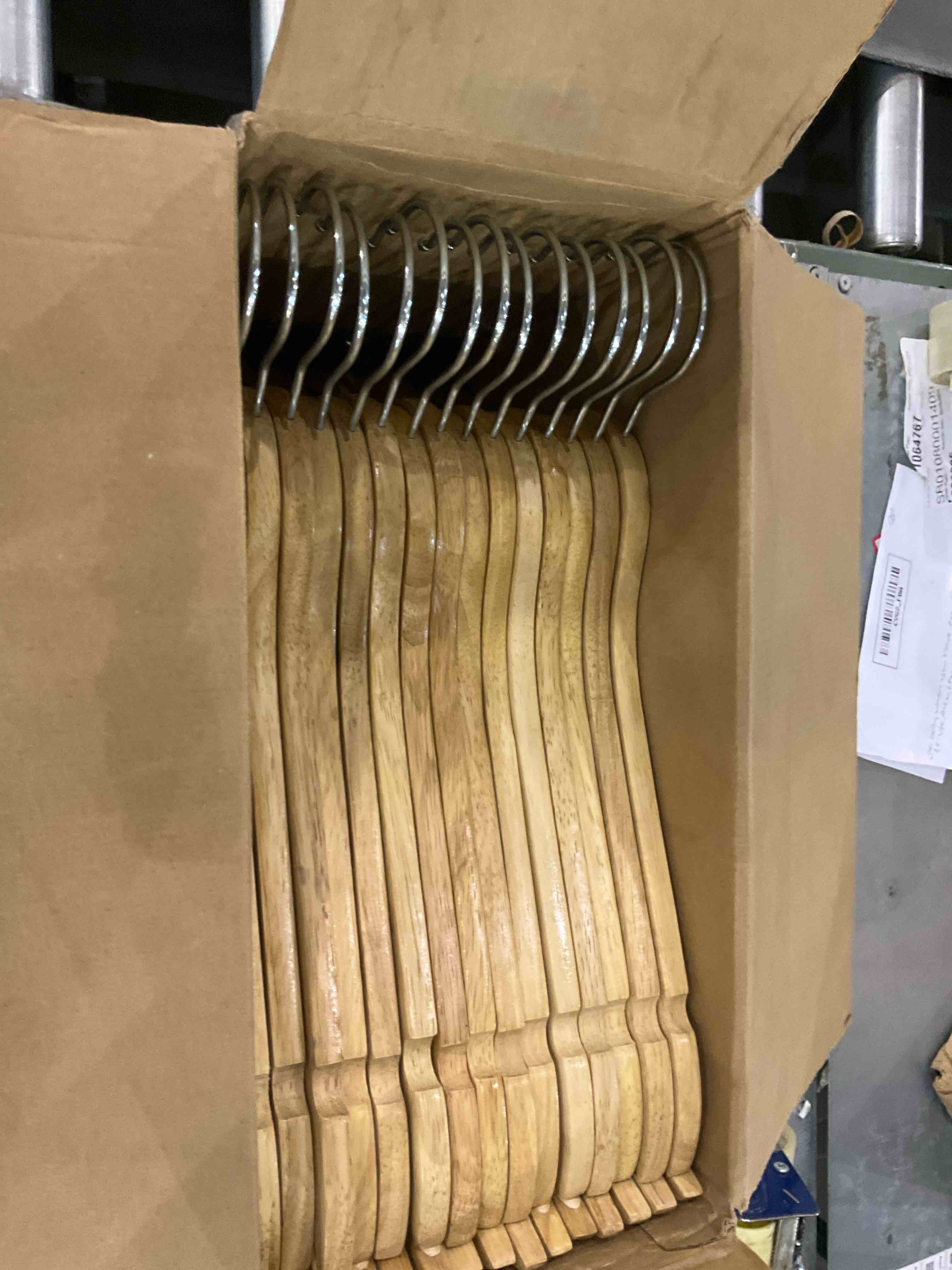 EG Wooden Hangers 30 Packs 