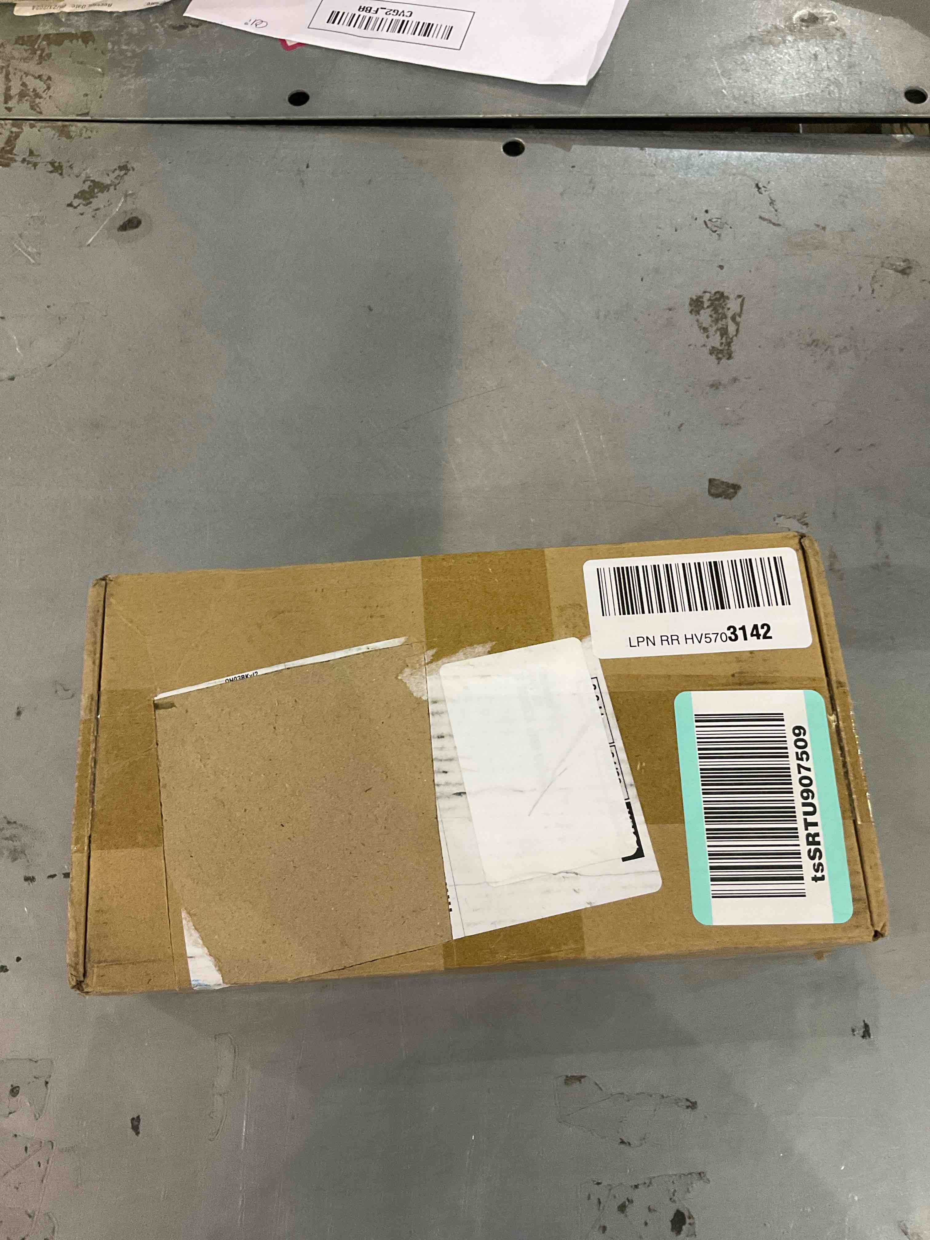 https://s3.amazonaws.com/lotting-images-prod/BargainHunt/EXS01598420_1719495274028.jpeg