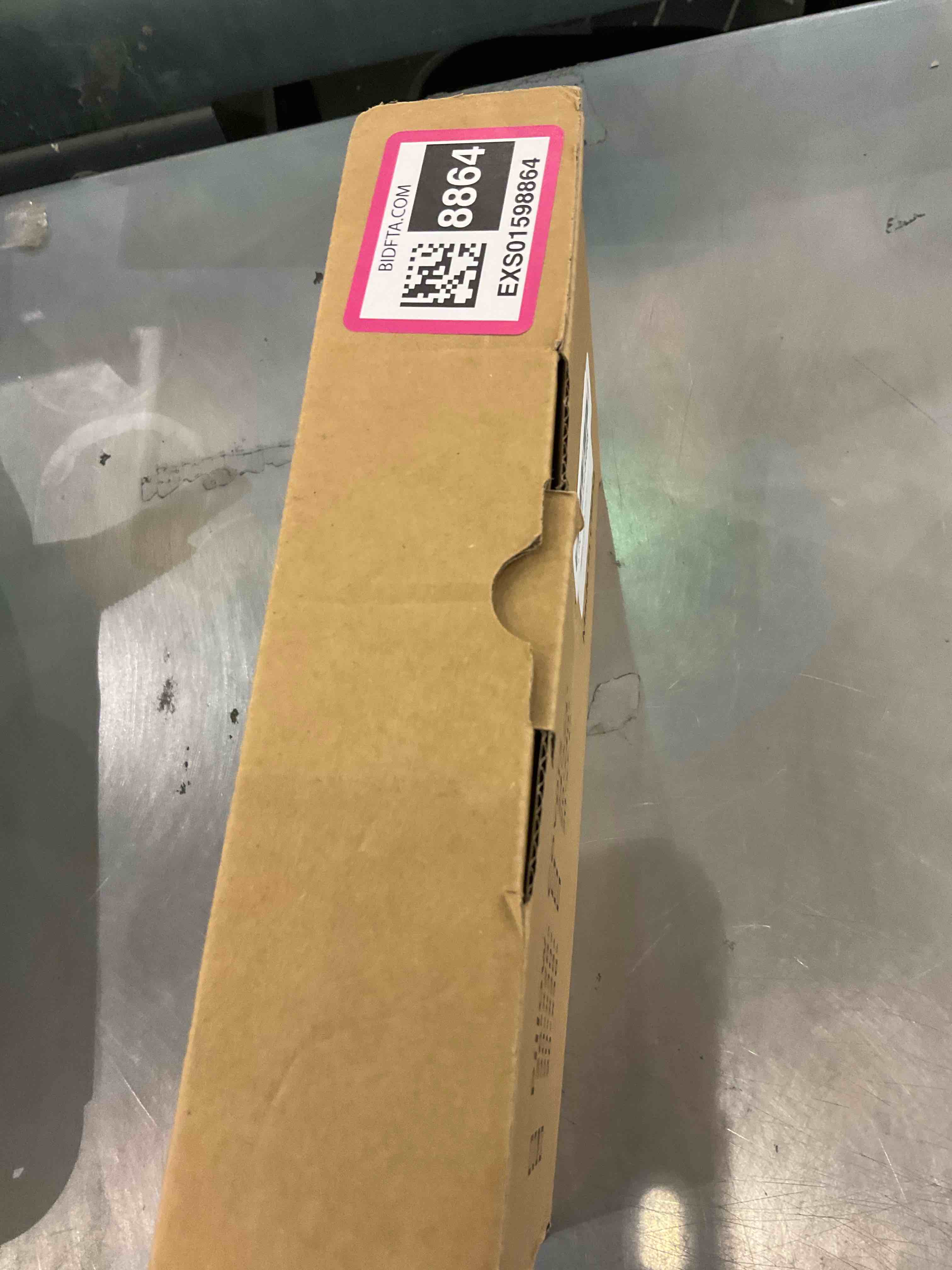 https://s3.amazonaws.com/lotting-images-prod/BargainHunt/EXS01598864_1719489783000.jpeg