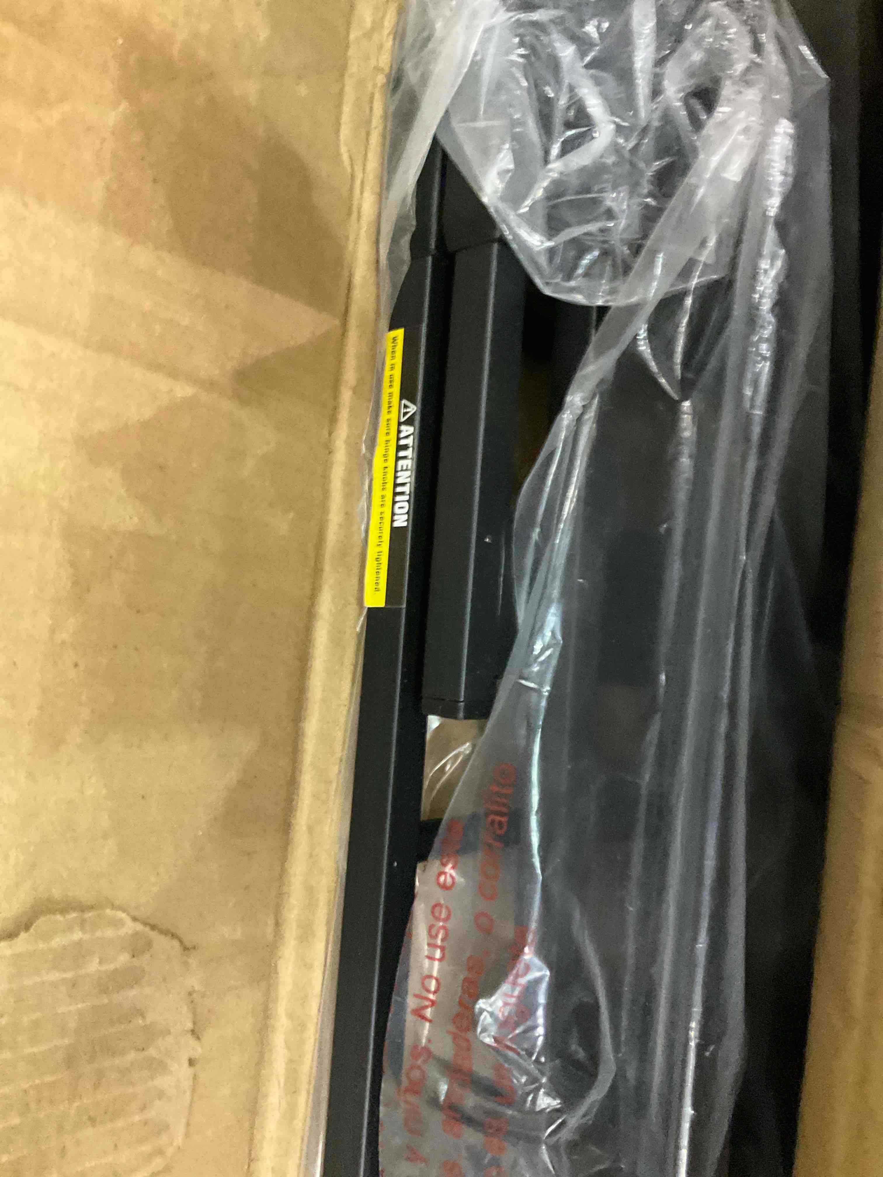 https://s3.amazonaws.com/lotting-images-prod/BargainHunt/EXS01598916_1719509041802.jpeg