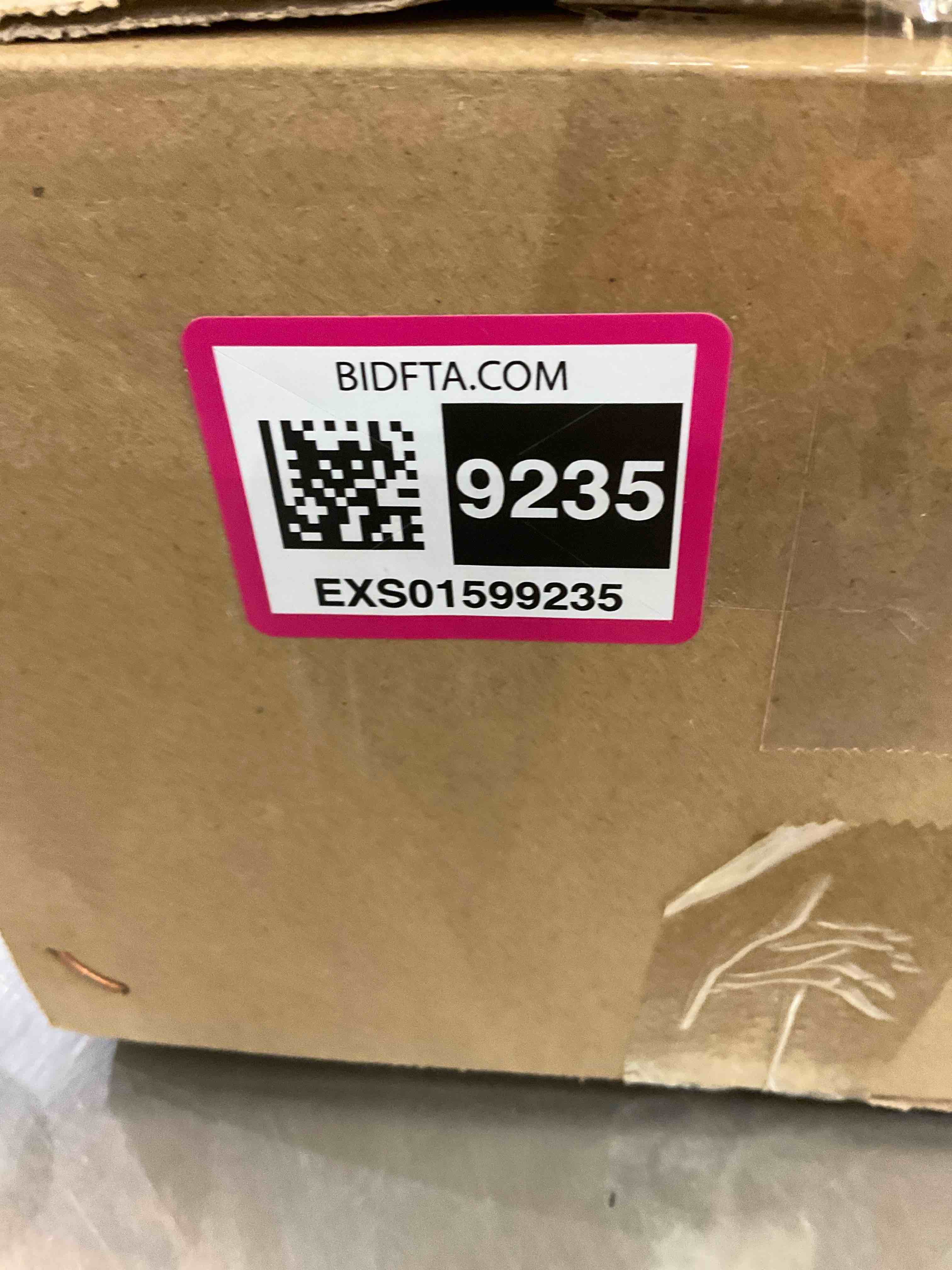 https://s3.amazonaws.com/lotting-images-prod/BargainHunt/EXS01599235_1719327835838.jpeg