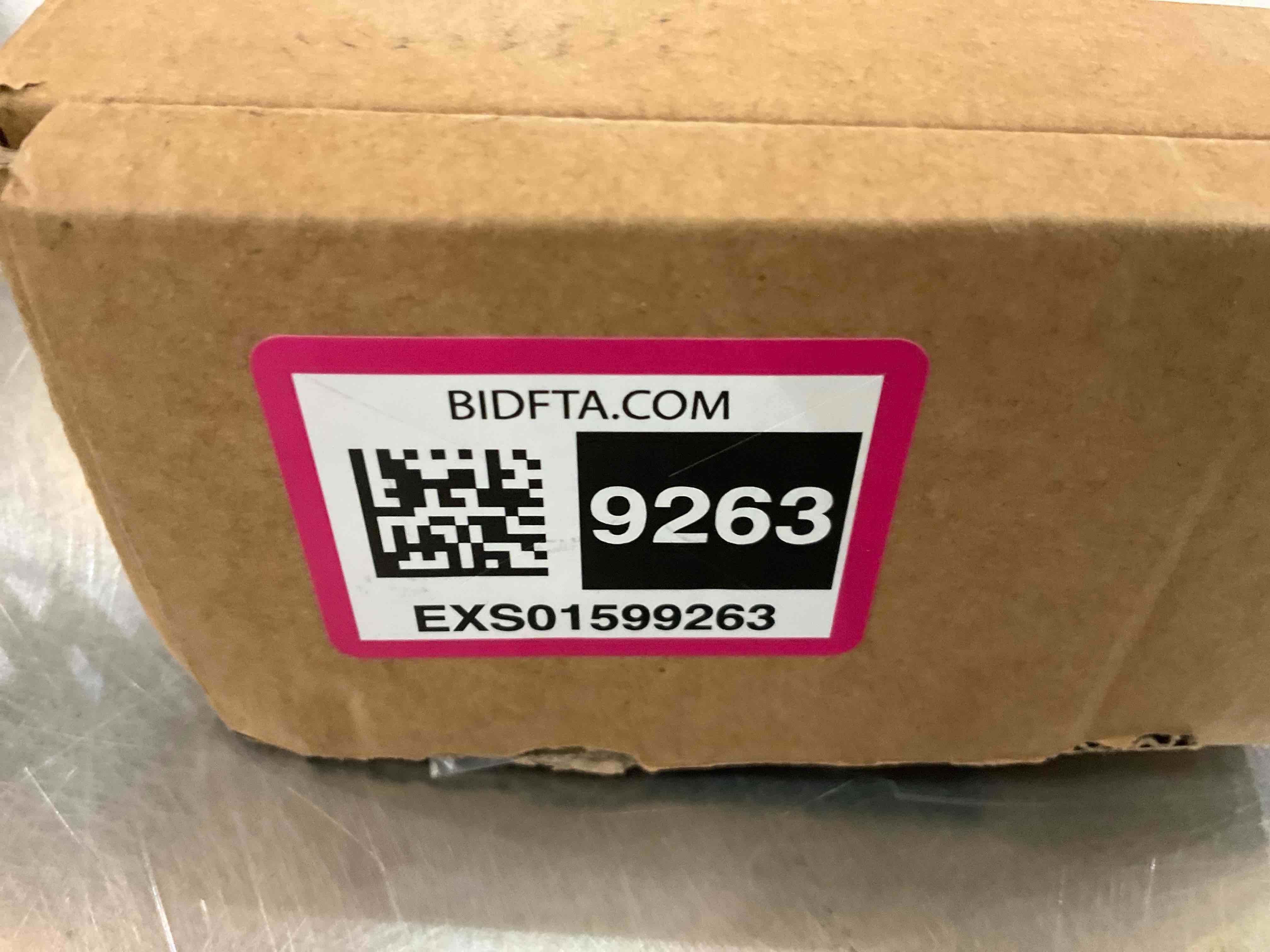 https://s3.amazonaws.com/lotting-images-prod/BargainHunt/EXS01599263_1719335367860.jpeg