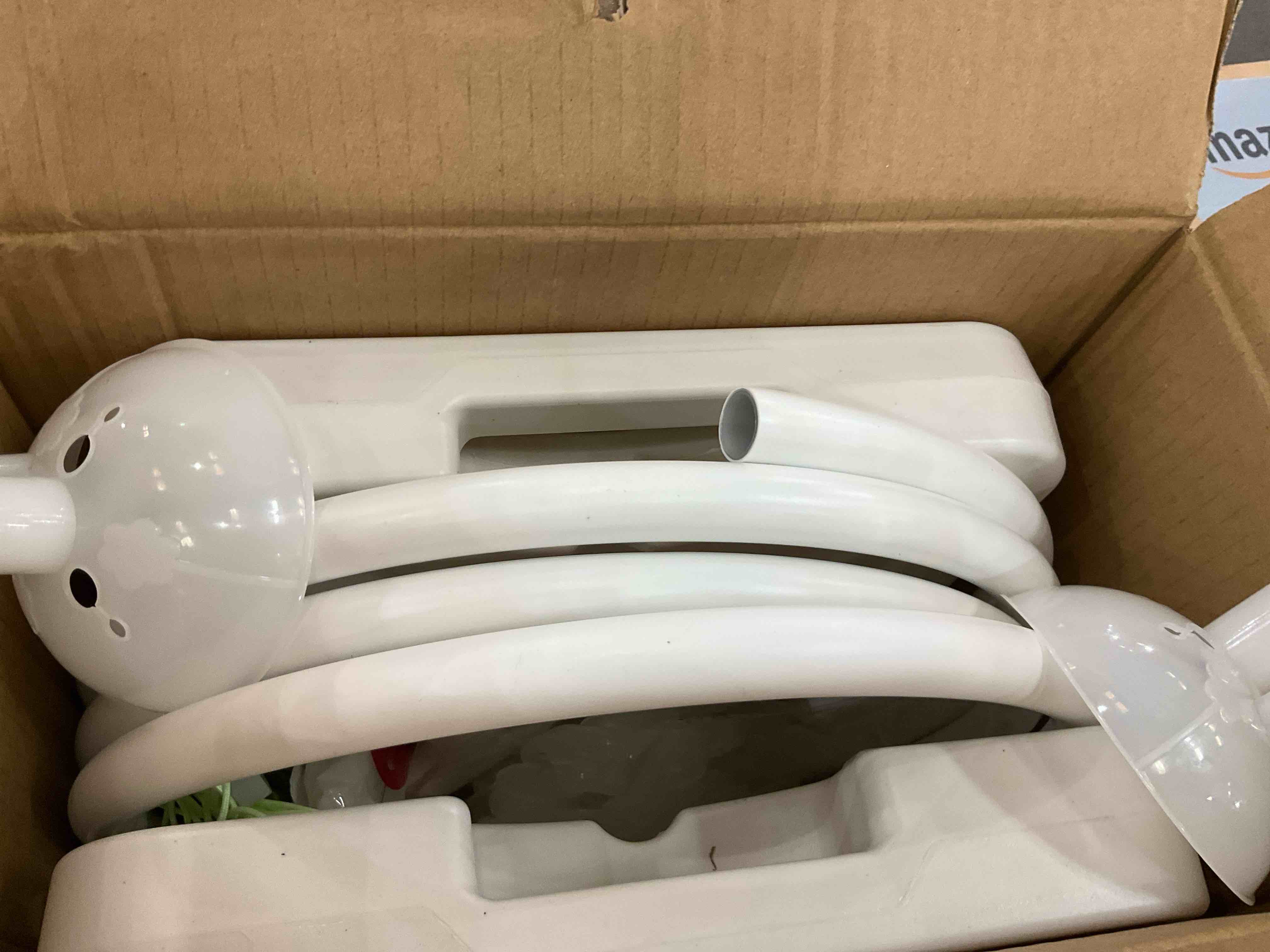 https://s3.amazonaws.com/lotting-images-prod/BargainHunt/EXS01599296_1719341510960.jpeg