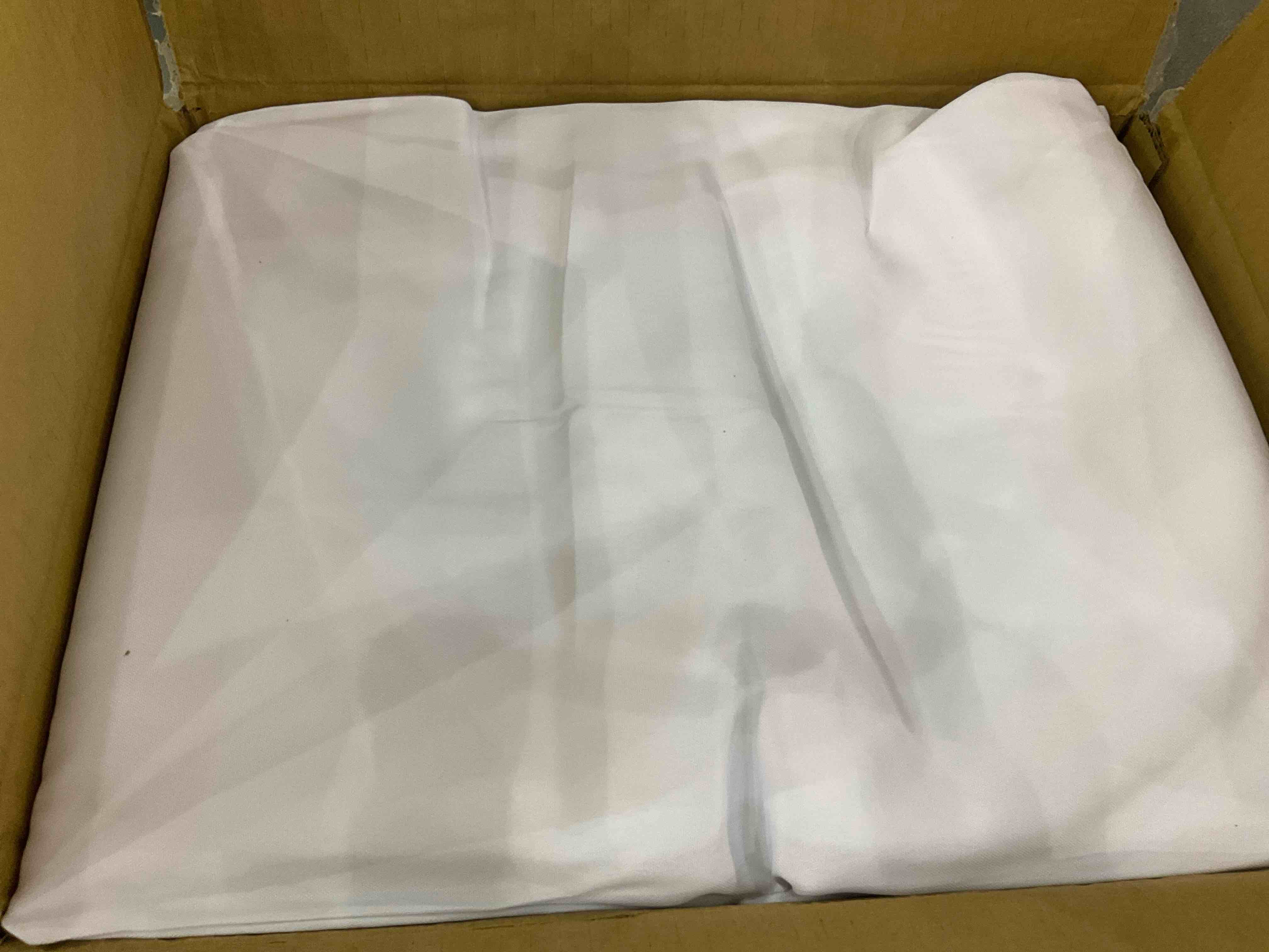 https://s3.amazonaws.com/lotting-images-prod/BargainHunt/EXS01599318_1719401399889.jpeg