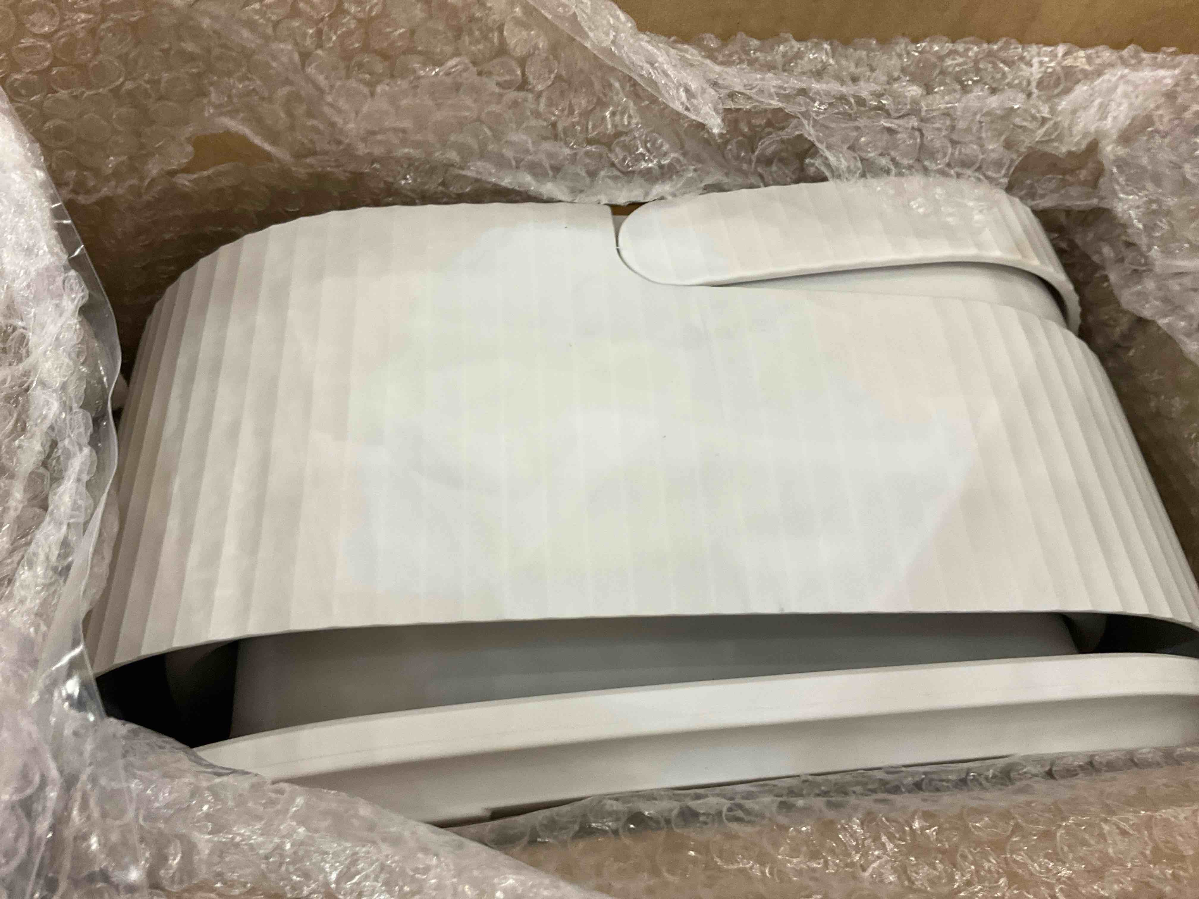 https://s3.amazonaws.com/lotting-images-prod/BargainHunt/EXS01599412_1719417023296.jpeg