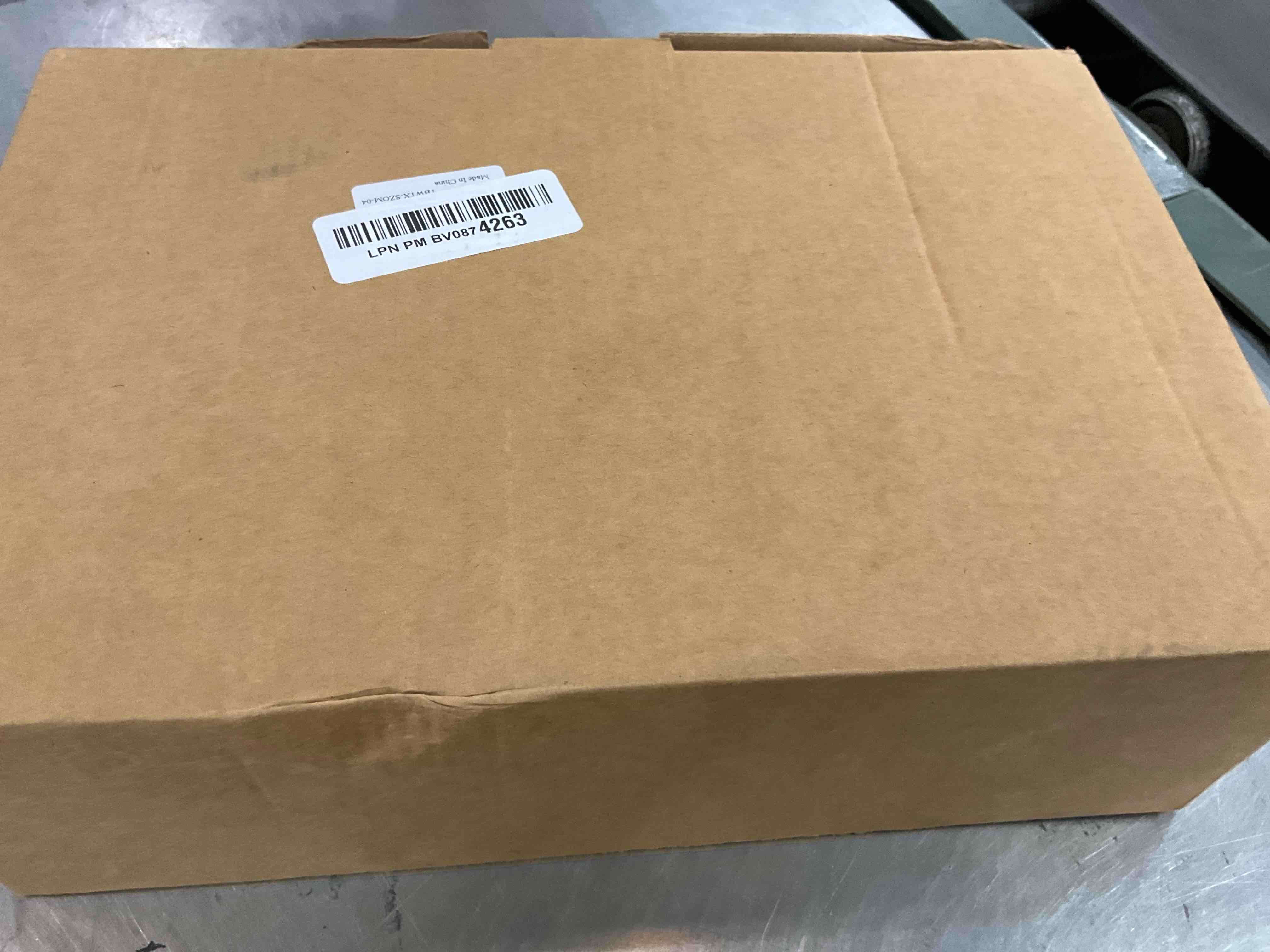 https://s3.amazonaws.com/lotting-images-prod/BargainHunt/EXS01599465_1719428206288.jpeg