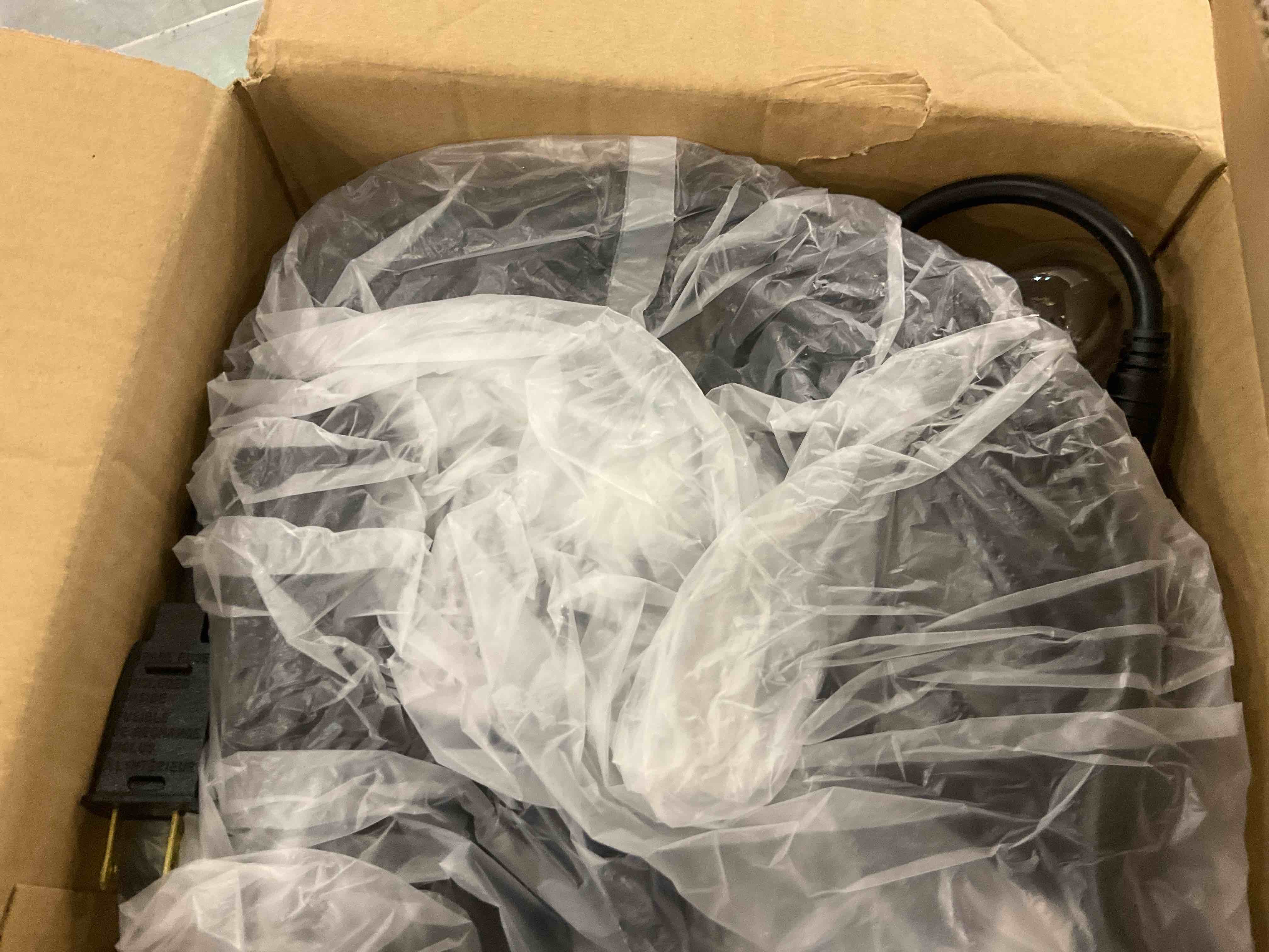 https://s3.amazonaws.com/lotting-images-prod/BargainHunt/EXS01599510_1719496273186.jpeg