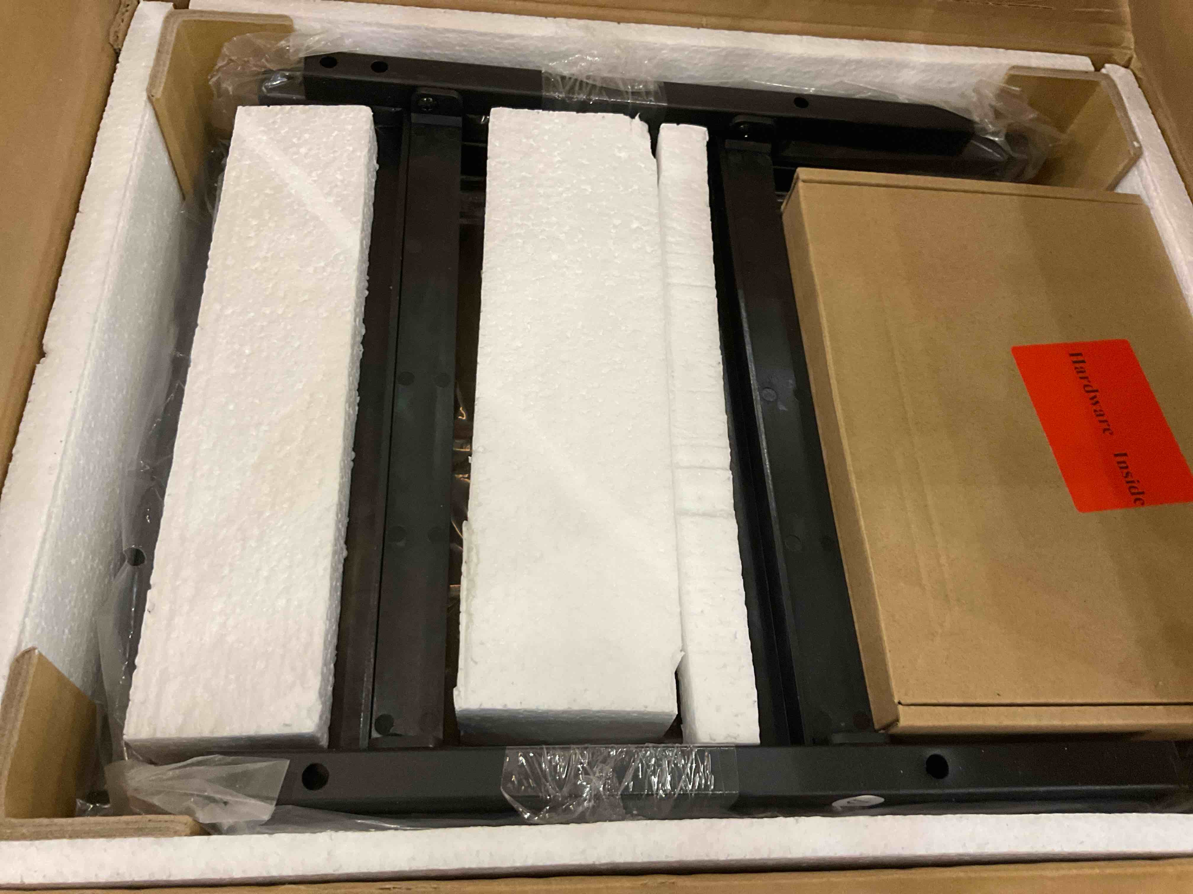 https://s3.amazonaws.com/lotting-images-prod/BargainHunt/EXS01599523_1719498687007.jpeg