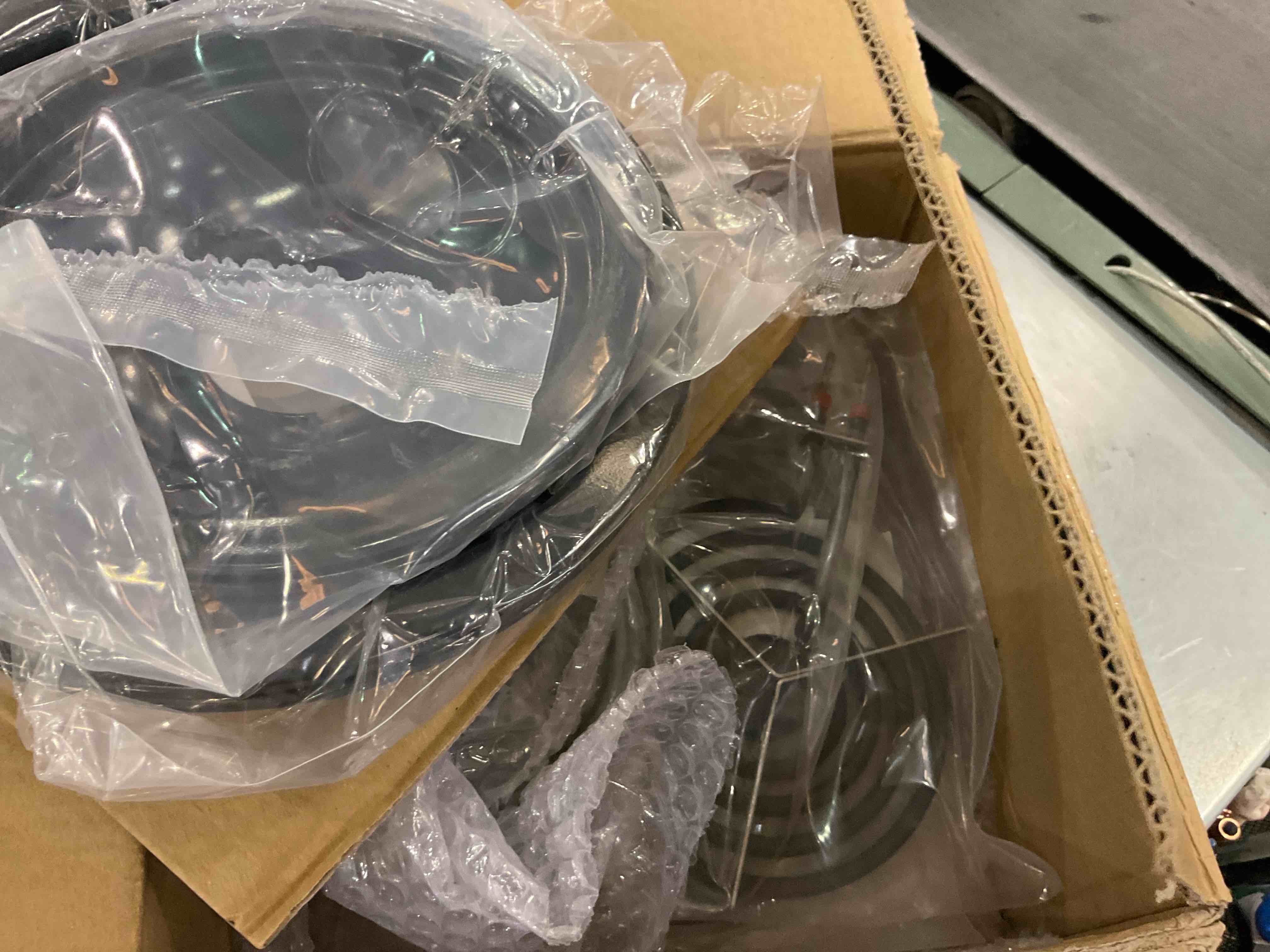 https://s3.amazonaws.com/lotting-images-prod/BargainHunt/EXS01599558_1719507824549.jpeg