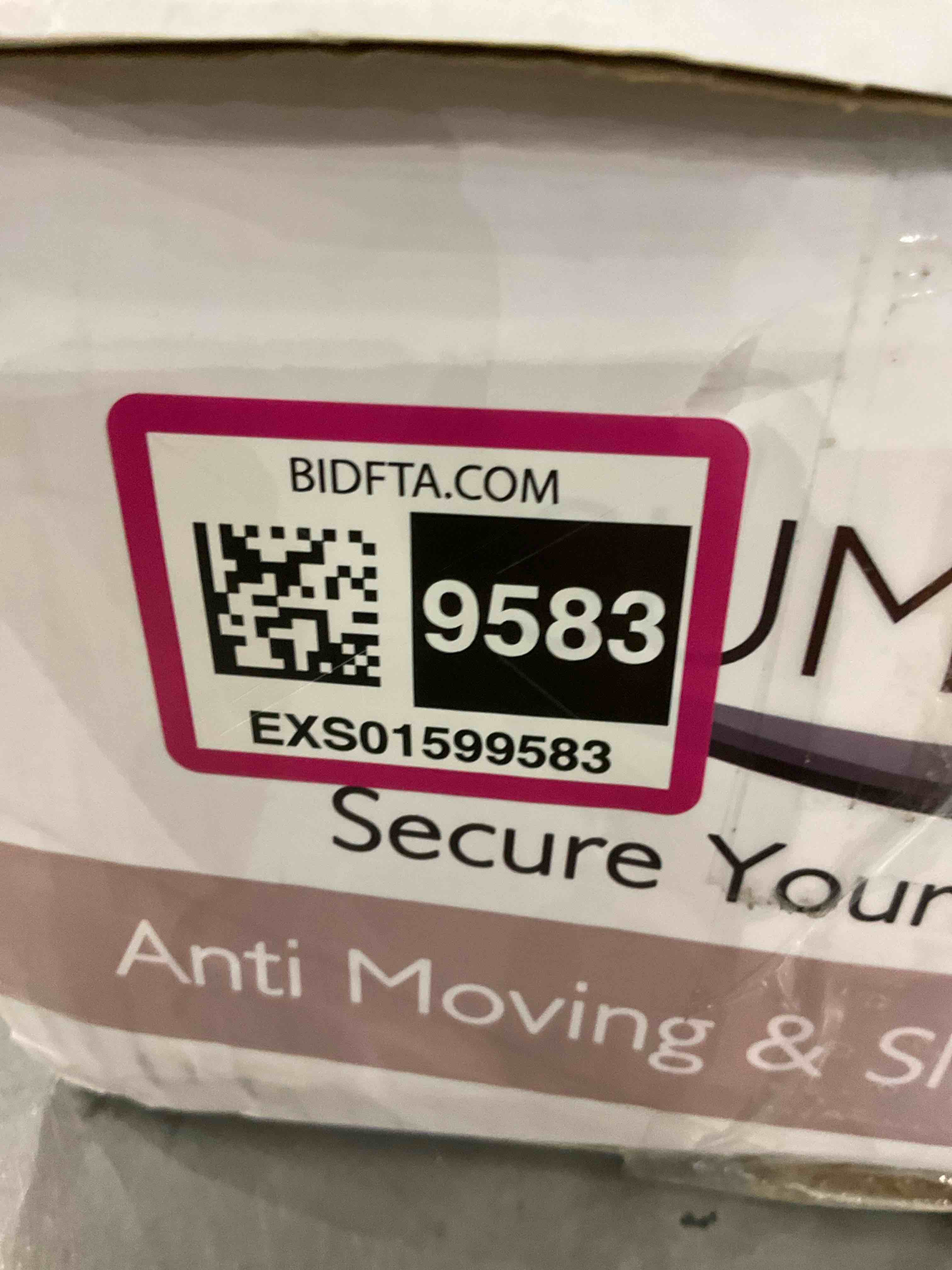https://s3.amazonaws.com/lotting-images-prod/BargainHunt/EXS01599583_1719575404614.jpeg