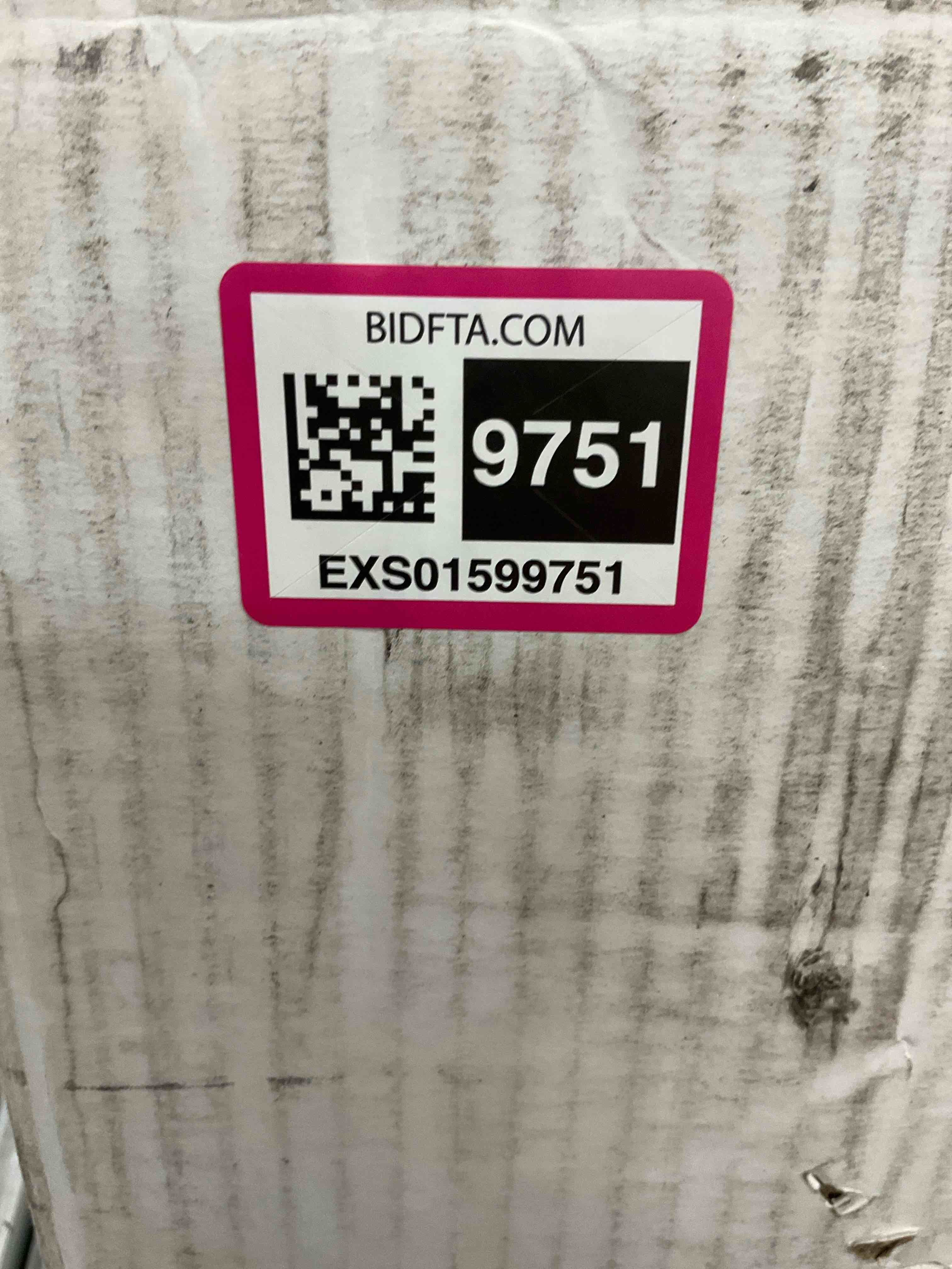https://s3.amazonaws.com/lotting-images-prod/BargainHunt/EXS01599751_1719938663761.jpeg