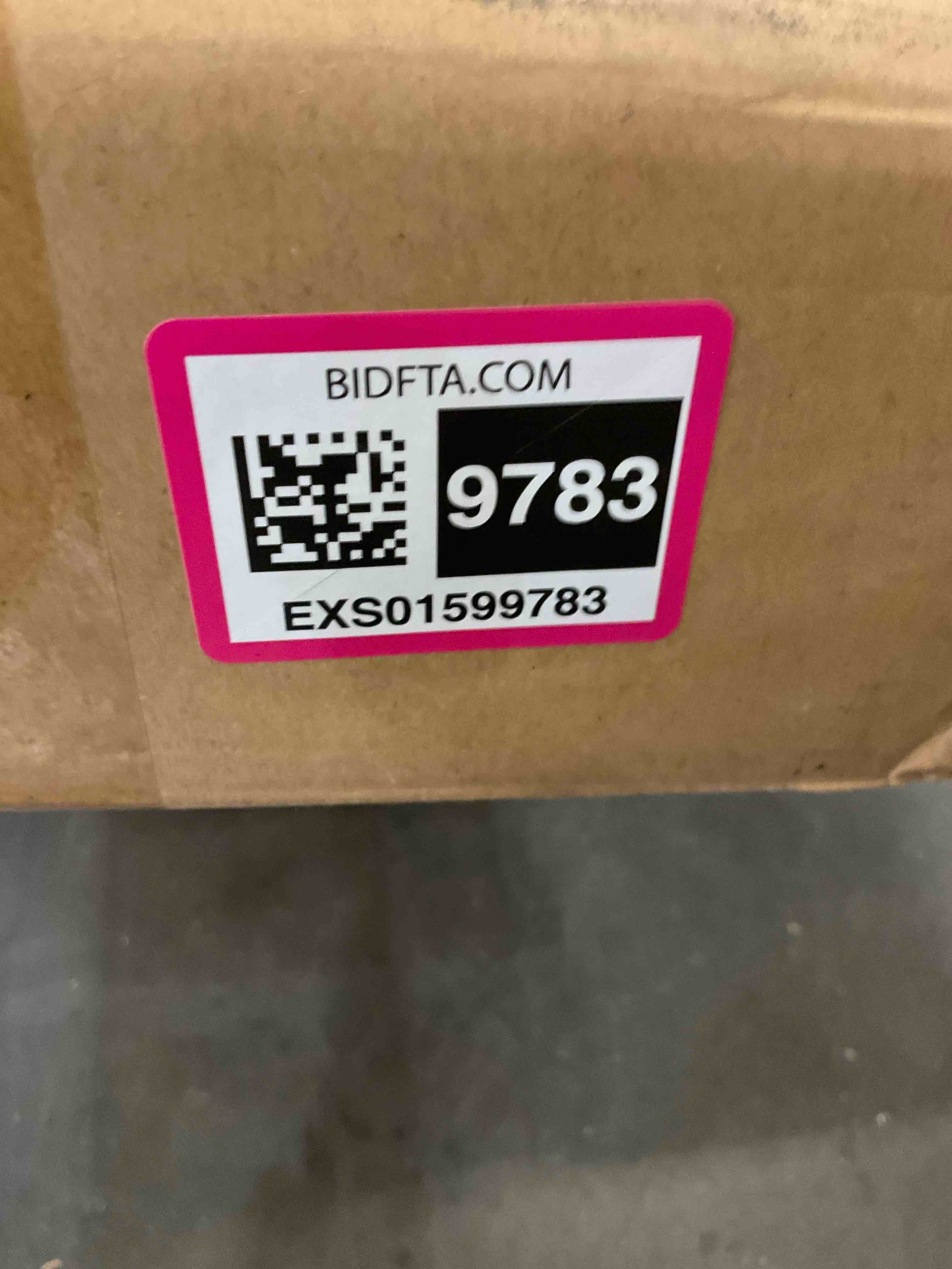 https://s3.amazonaws.com/lotting-images-prod/BargainHunt/EXS01599783_1719947294643.jpeg