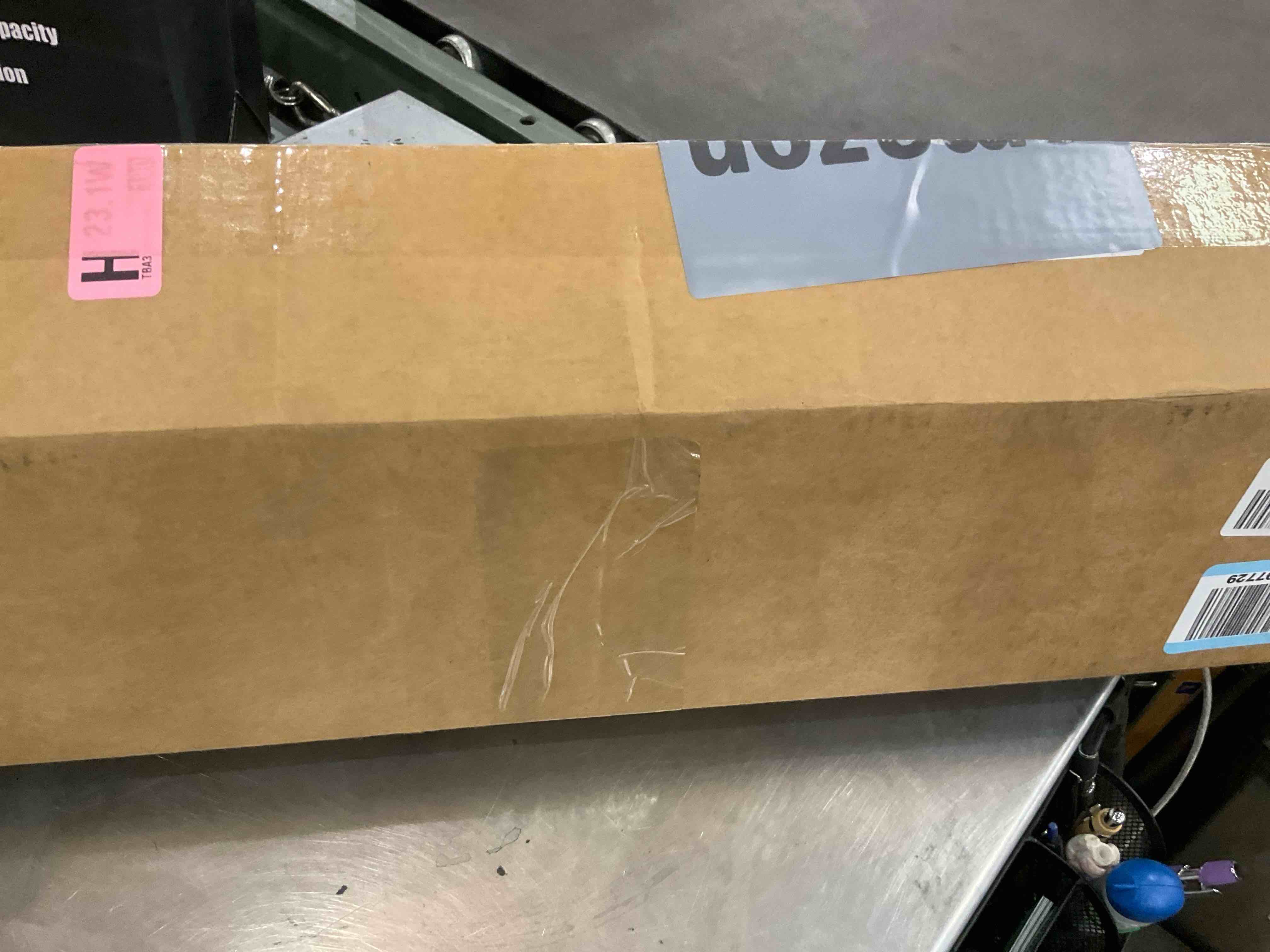 https://s3.amazonaws.com/lotting-images-prod/BargainHunt/EXS01599847_1720016972715.jpeg