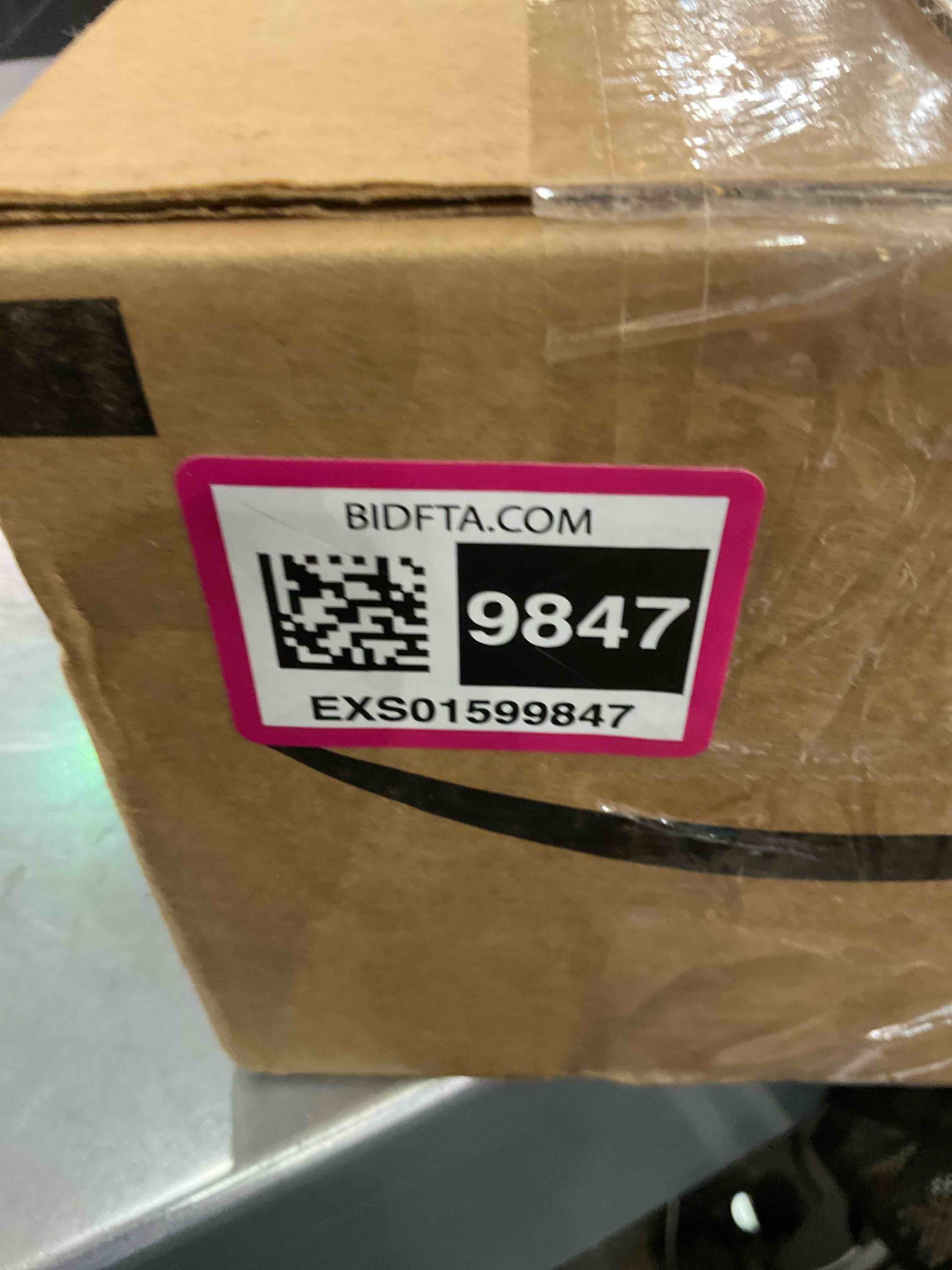 https://s3.amazonaws.com/lotting-images-prod/BargainHunt/EXS01599847_1720017000488.jpeg
