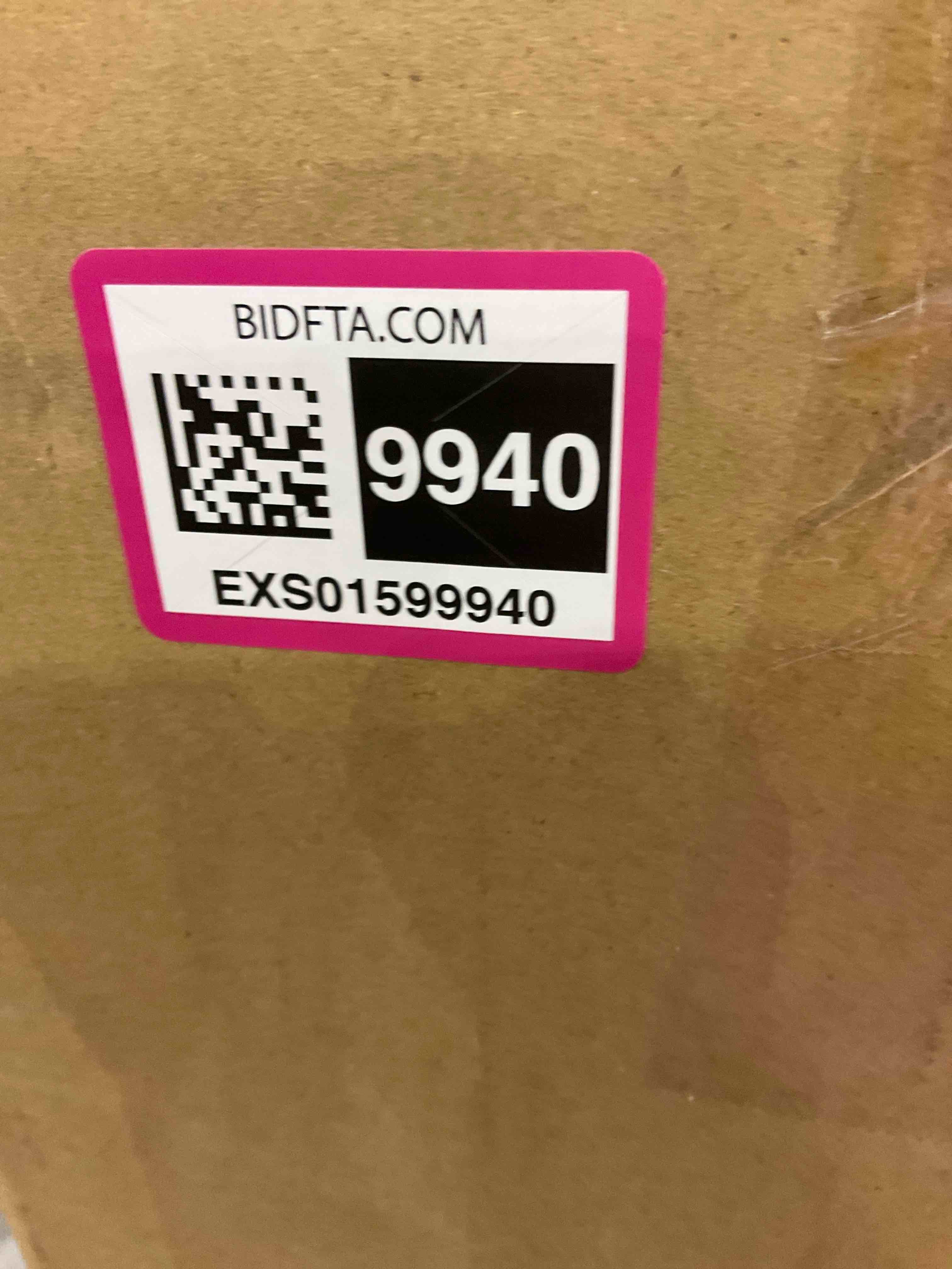 https://s3.amazonaws.com/lotting-images-prod/BargainHunt/EXS01599940_1720437990062.jpeg