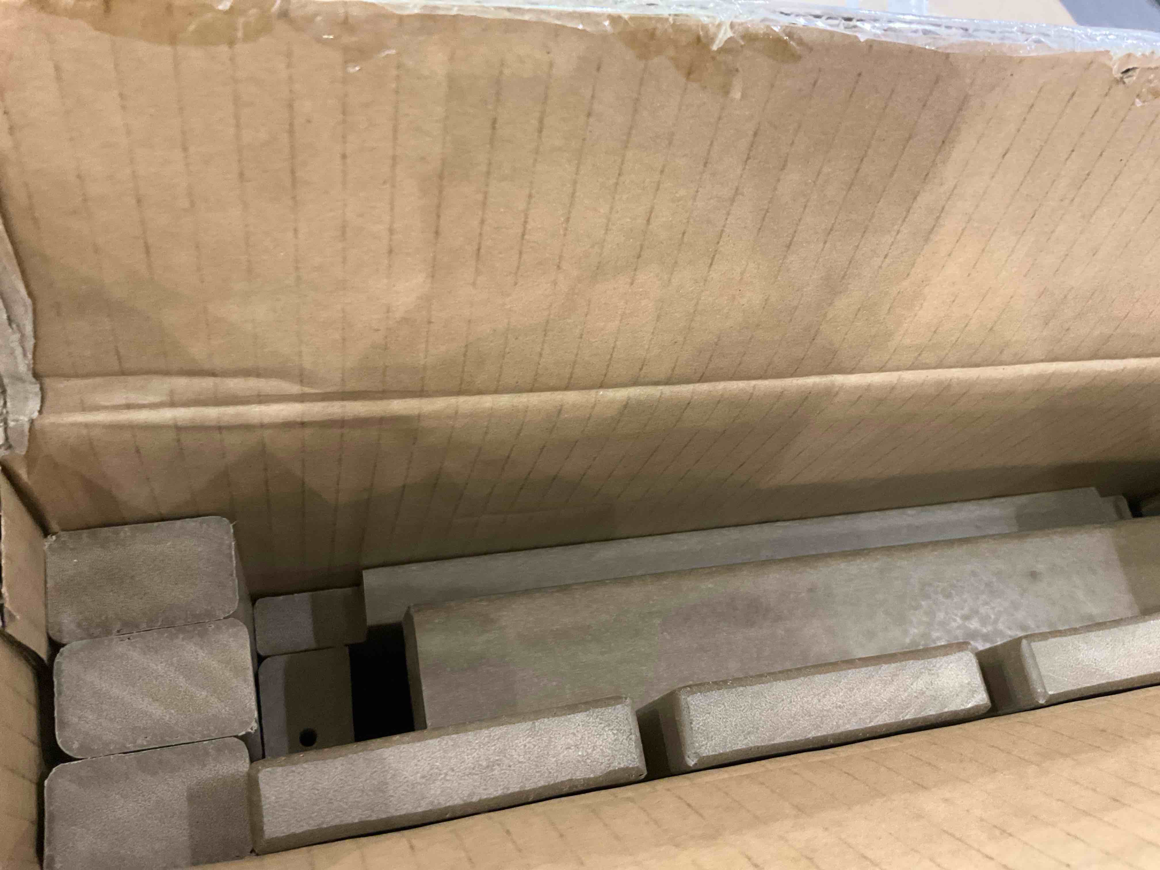 https://s3.amazonaws.com/lotting-images-prod/BargainHunt/EXS01599971_1720442248417.jpeg