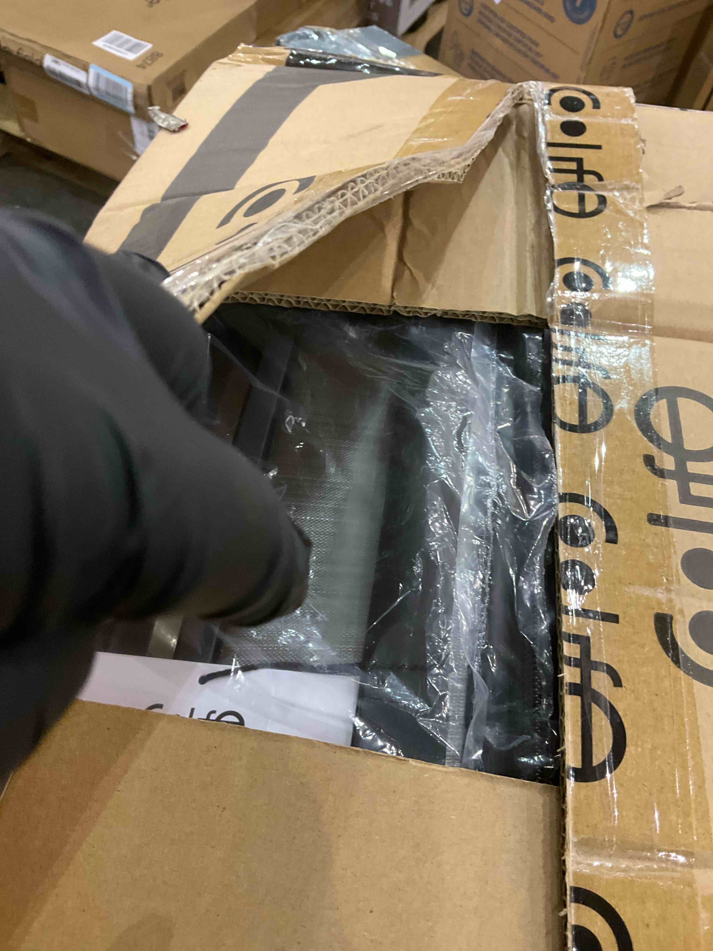 https://s3.amazonaws.com/lotting-images-prod/BargainHunt/EXS01600023_1723720869241.jpeg