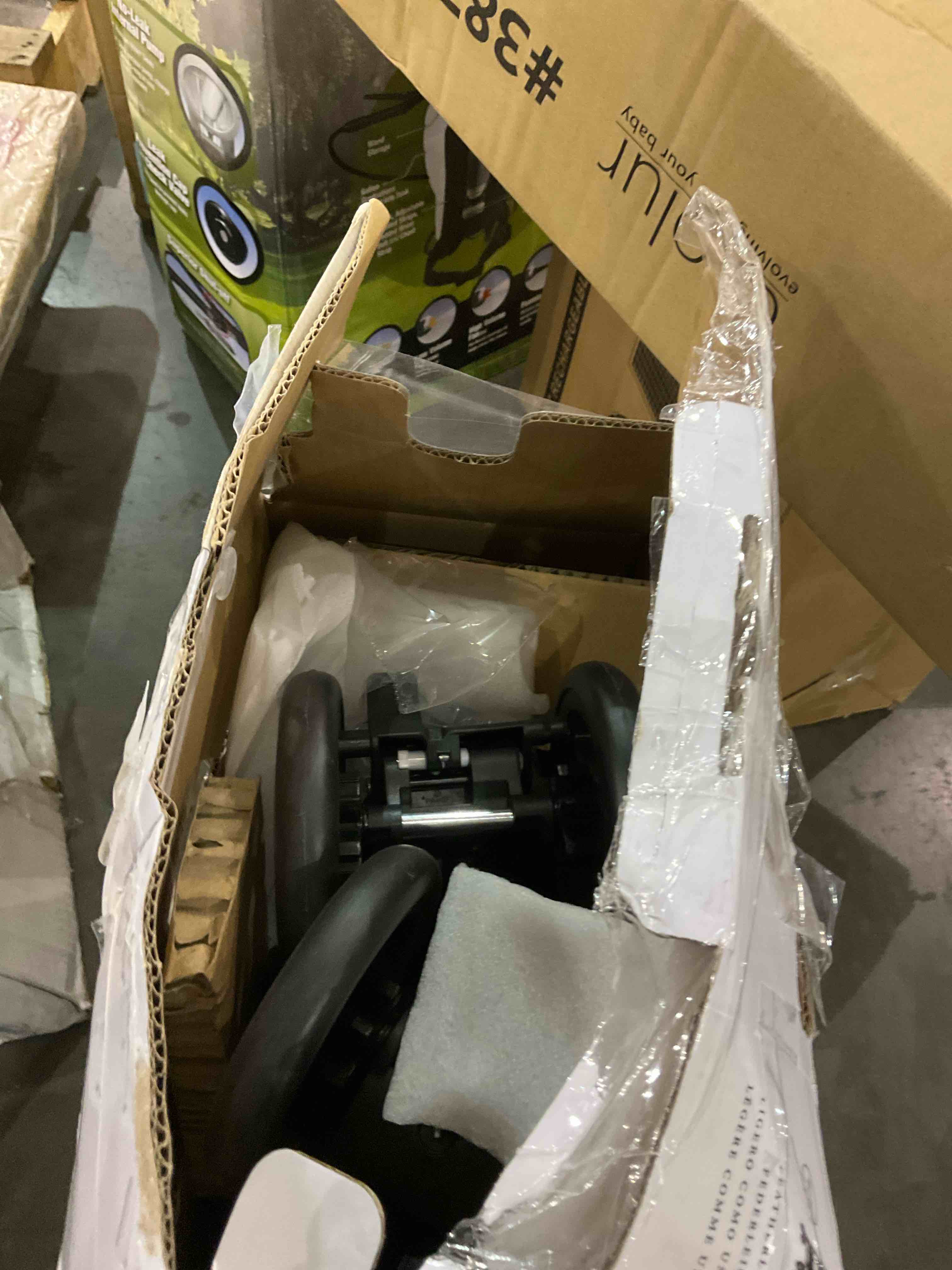 https://s3.amazonaws.com/lotting-images-prod/BargainHunt/EXS01600033_1723721799509.jpeg