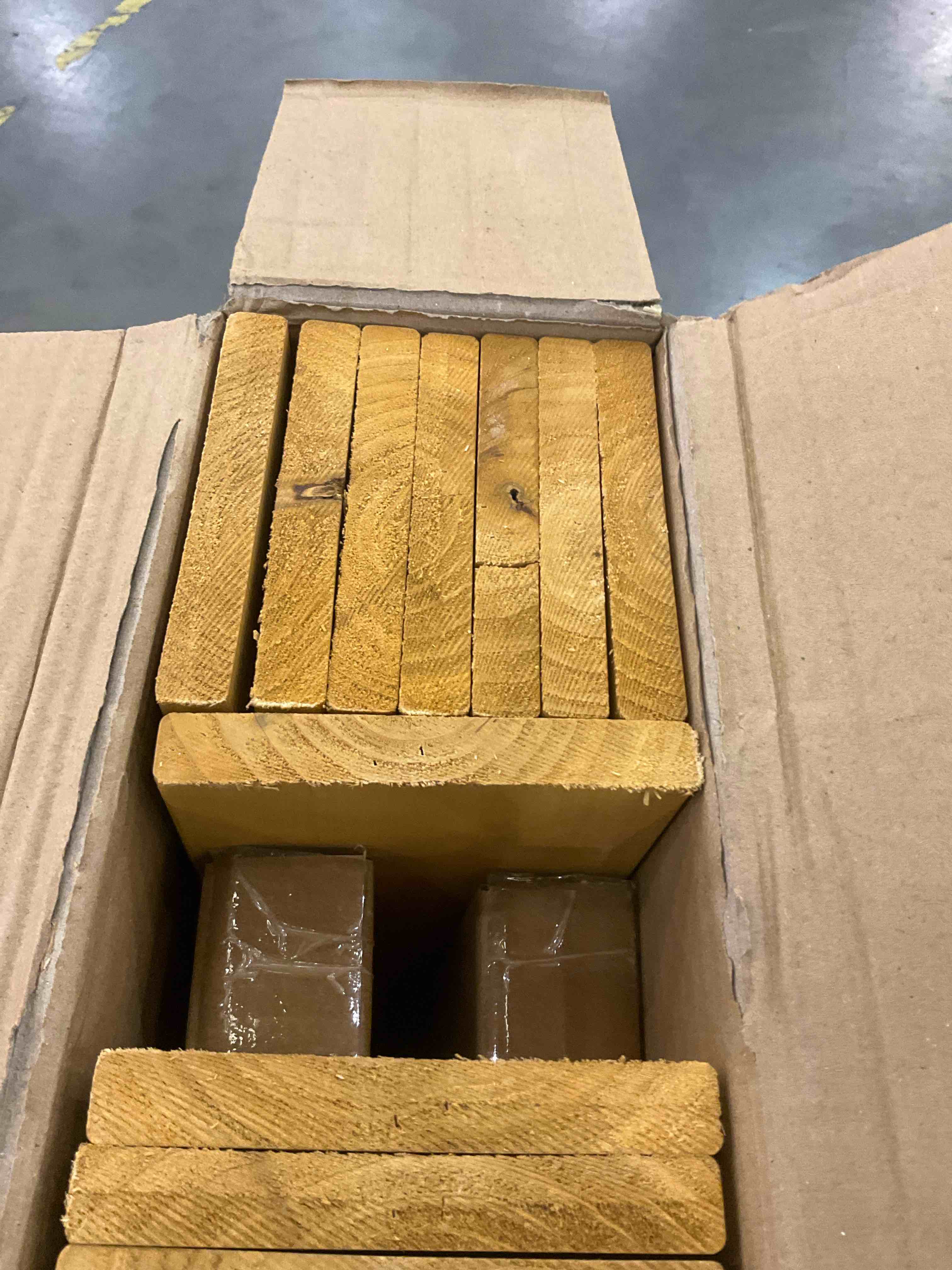 https://s3.amazonaws.com/lotting-images-prod/BargainHunt/EXS01601630_1724081220697.jpeg