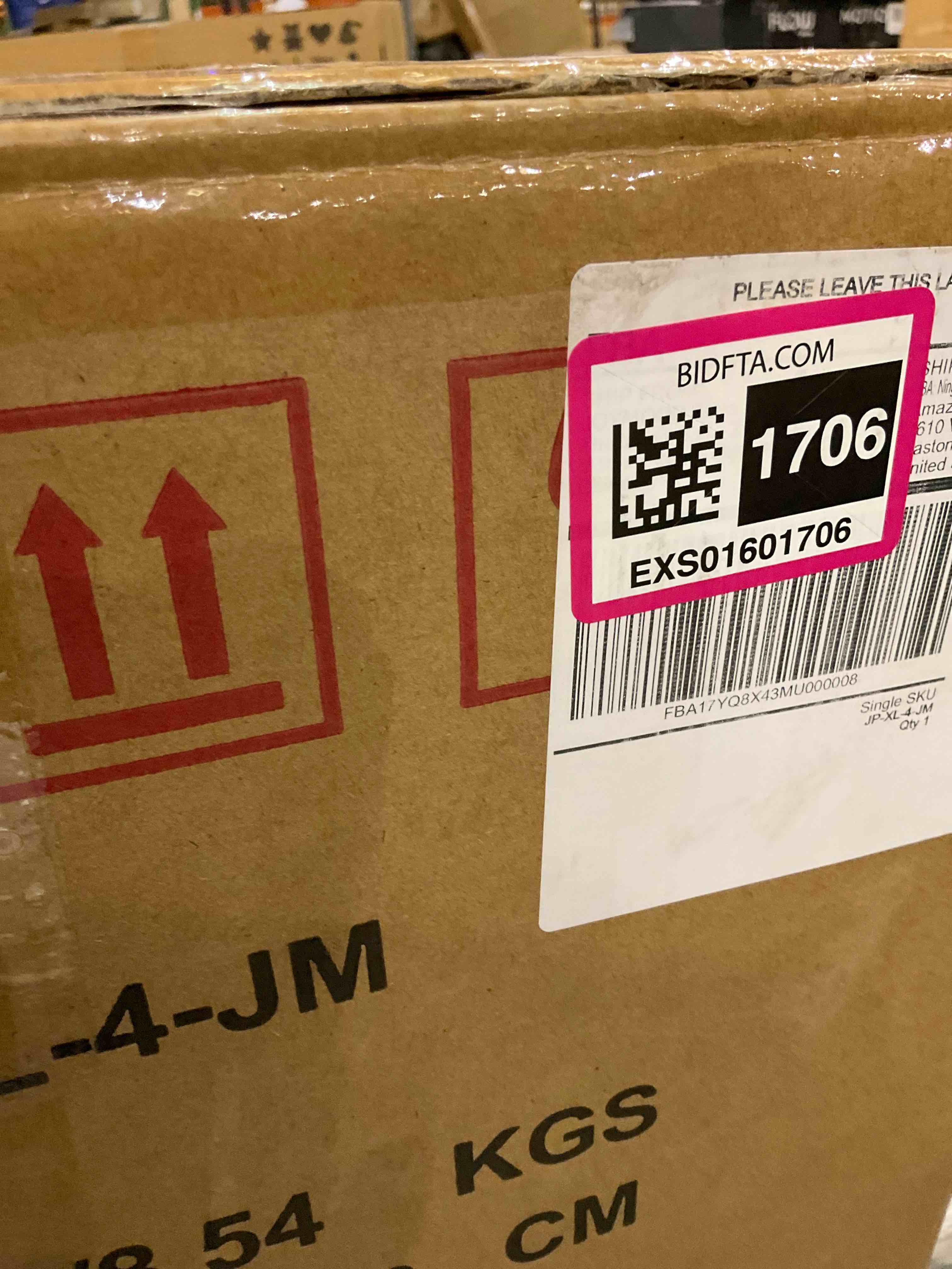 https://s3.amazonaws.com/lotting-images-prod/BargainHunt/EXS01601706_1724163488641.jpeg