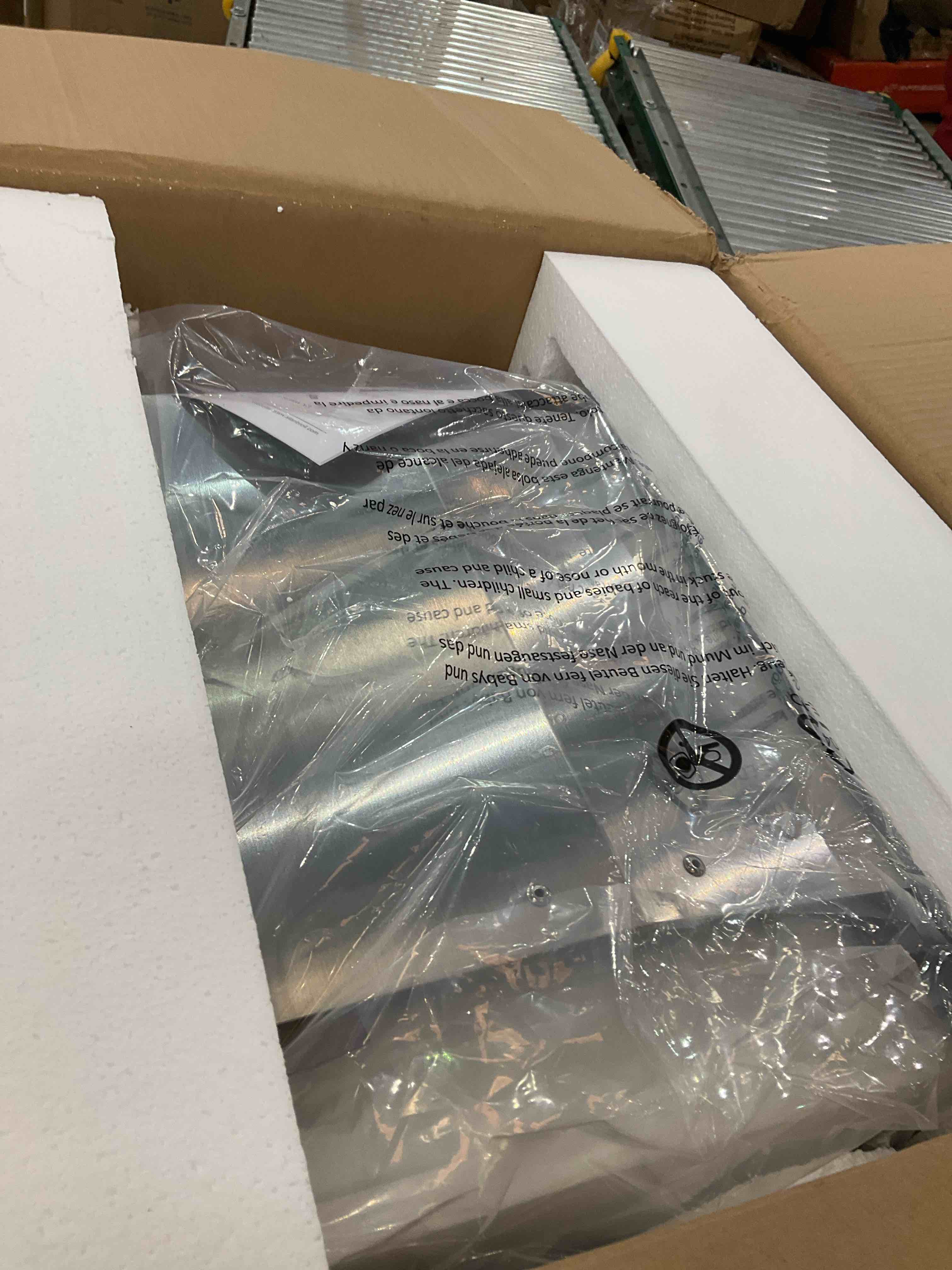 https://s3.amazonaws.com/lotting-images-prod/BargainHunt/EXS01601752_1724173681537.jpeg