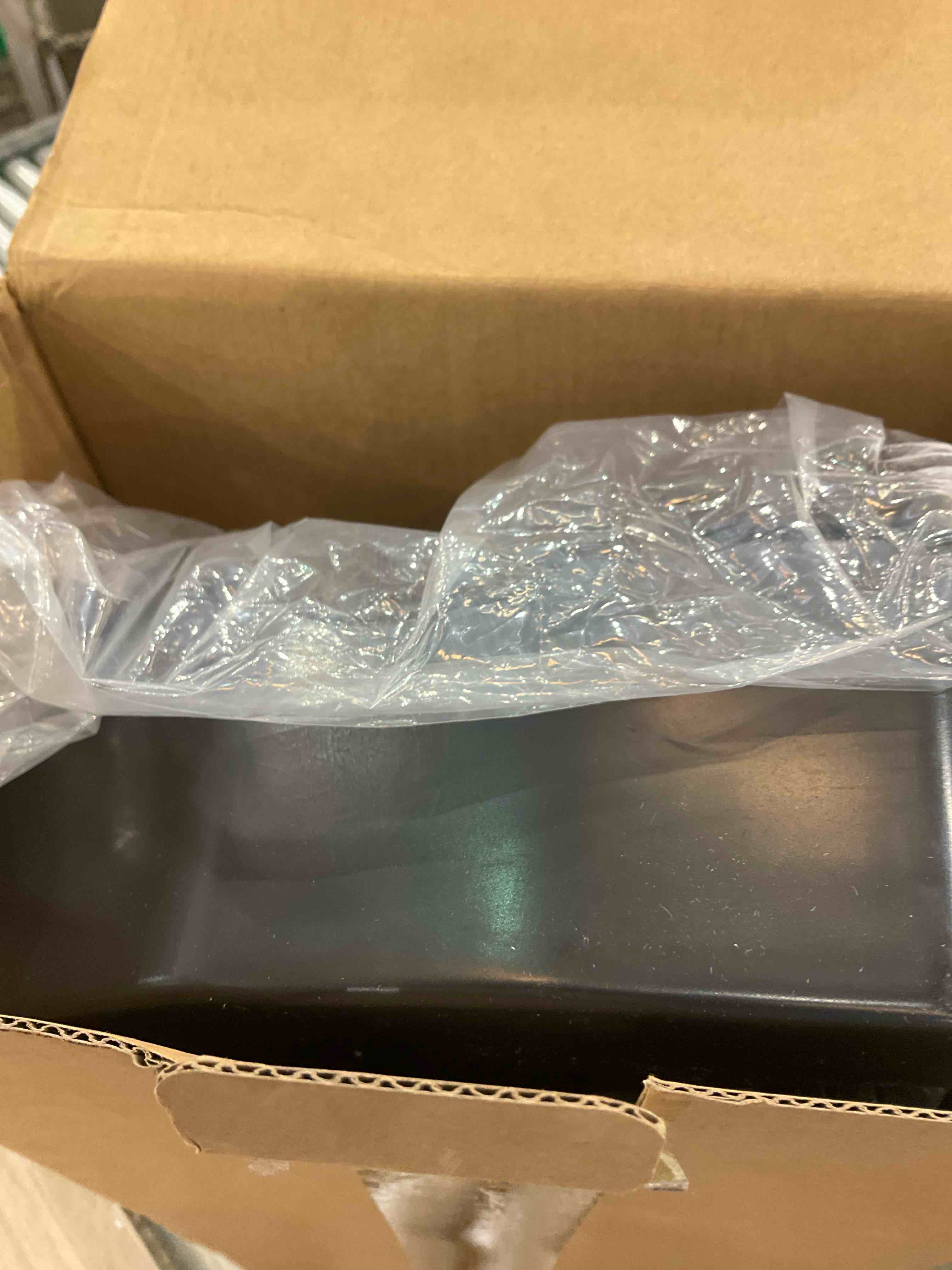 https://s3.amazonaws.com/lotting-images-prod/BargainHunt/EXS01602902_1724081491859.jpeg