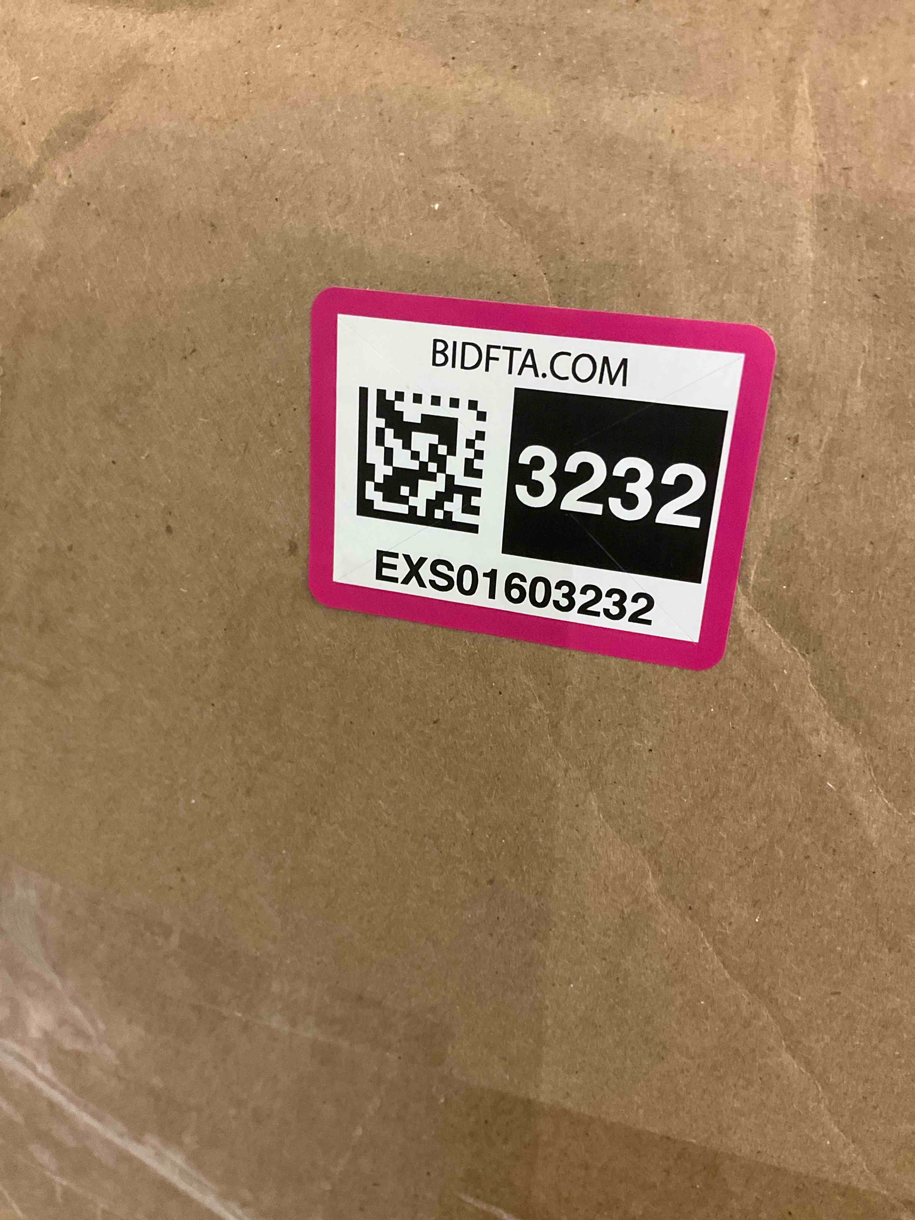 https://s3.amazonaws.com/lotting-images-prod/BargainHunt/EXS01603232_1724162898858.jpeg