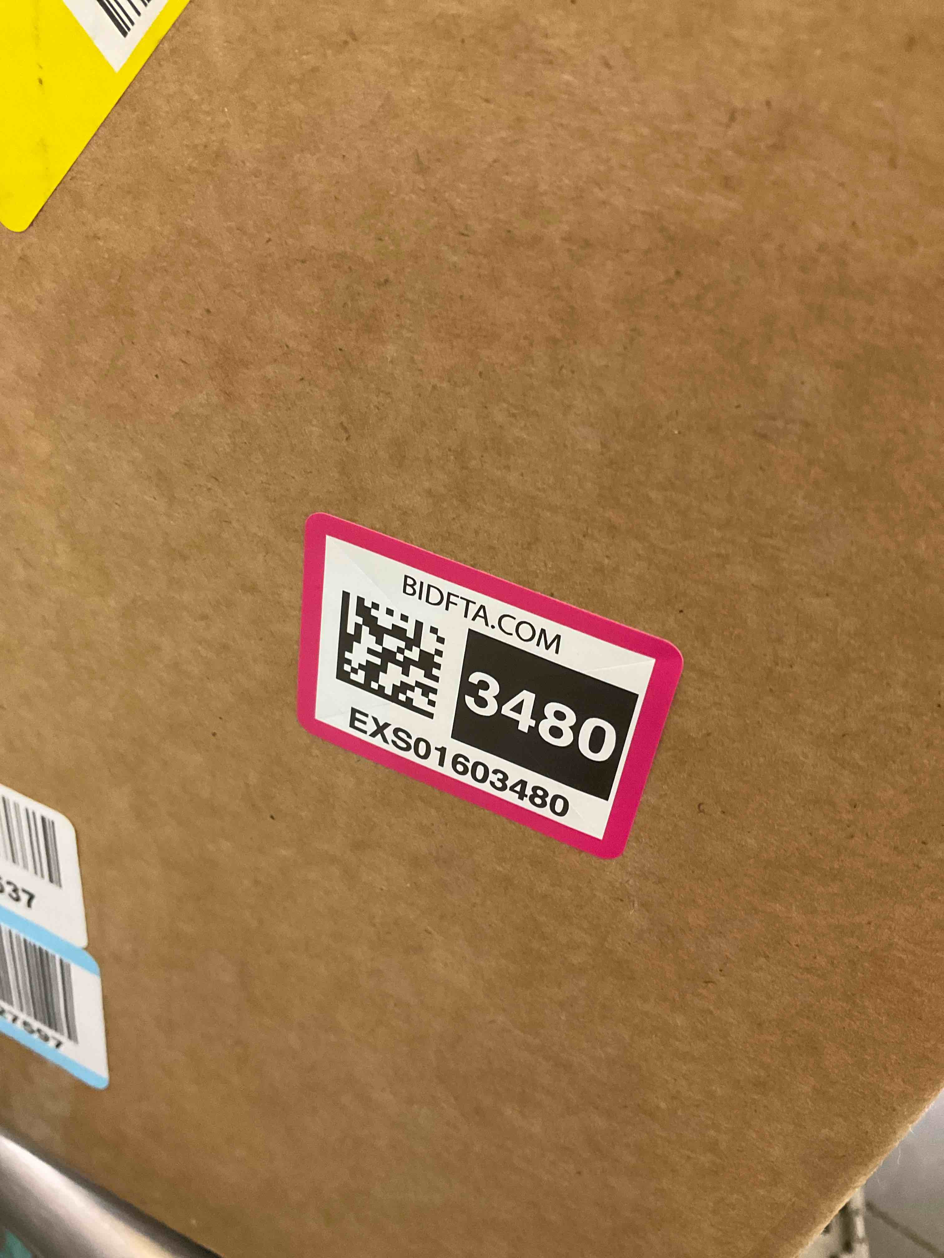 https://s3.amazonaws.com/lotting-images-prod/BargainHunt/EXS01603480_1724346902232.jpeg