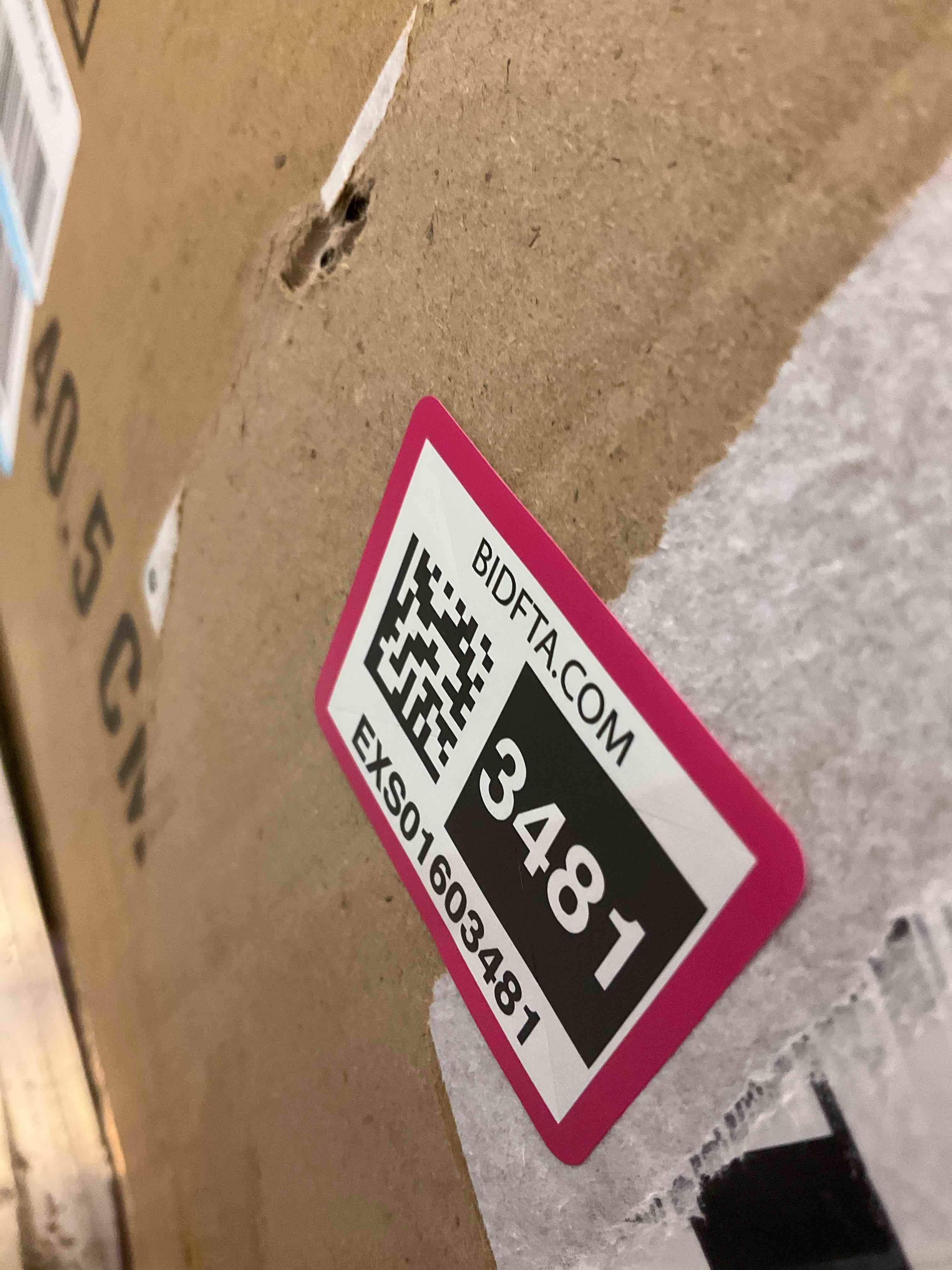 https://s3.amazonaws.com/lotting-images-prod/BargainHunt/EXS01603481_1724347866547.jpeg